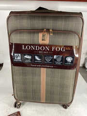 London Fog Brentwood III 29-Inch Exp Spinner U1