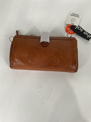 The Sak Iris Large Smartphone Crossbody - Teak Leaf Embossed/One Size