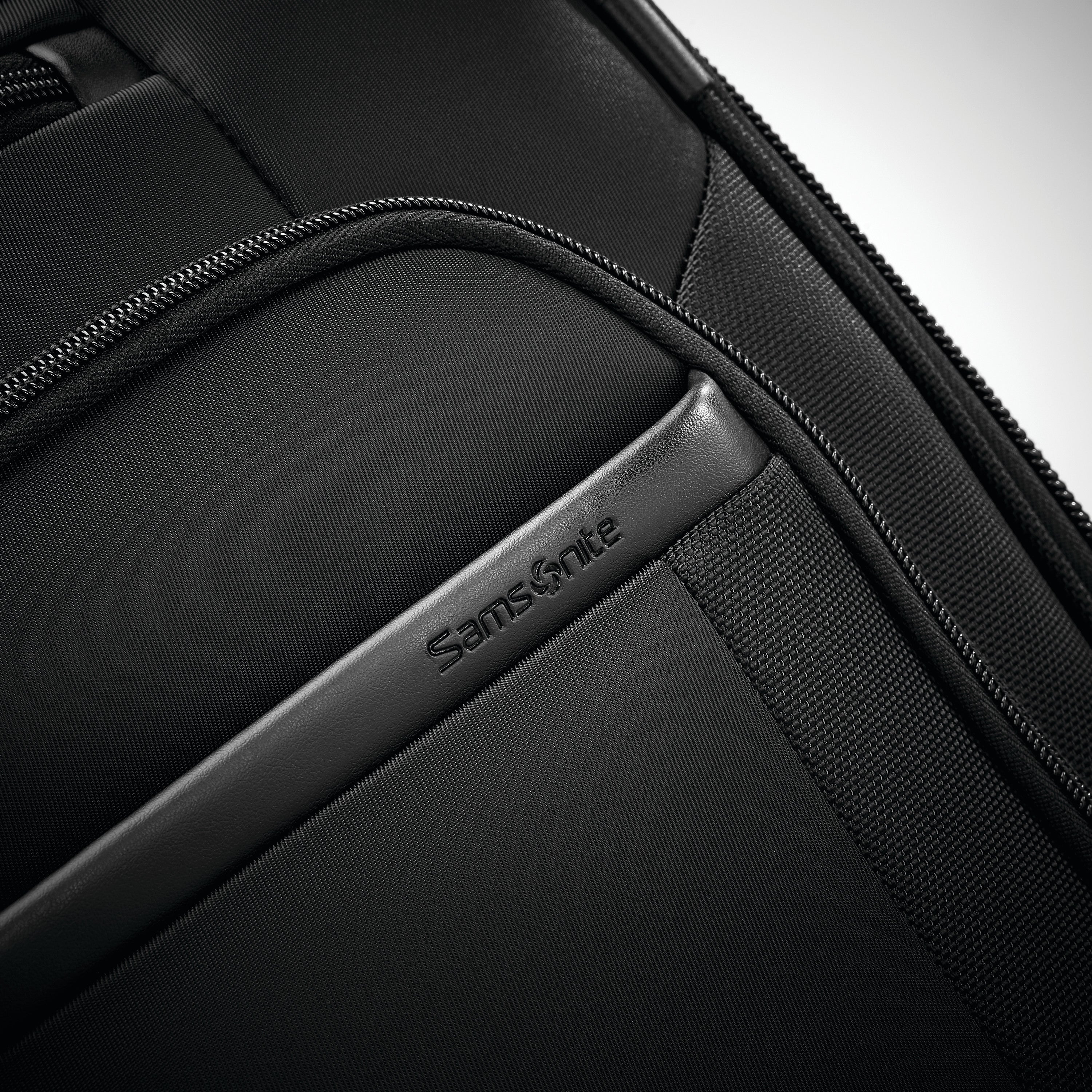 Samsonite PRO Expandable Spinners Black 29 Inch U1