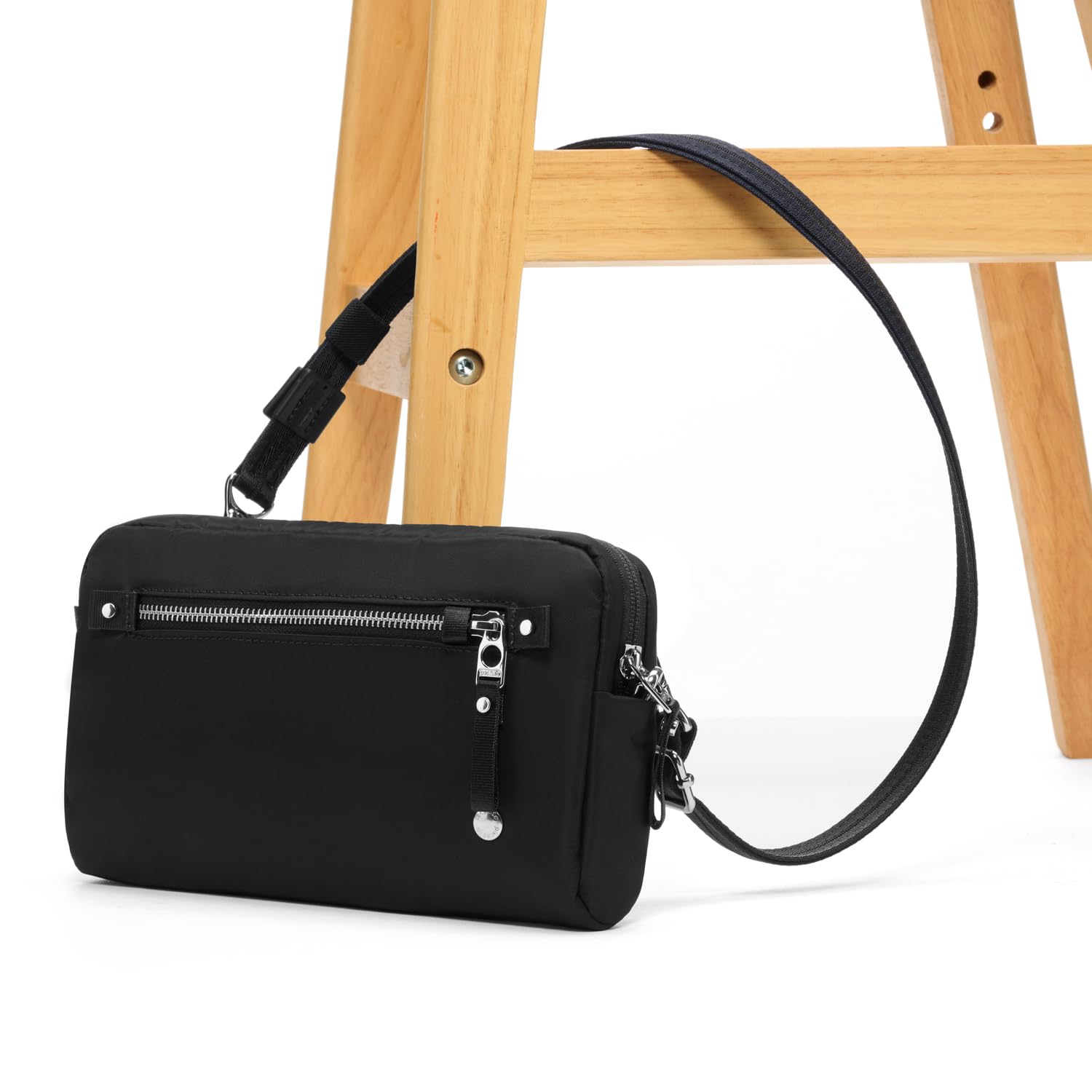 Pacsafe W 3-in-1 Sling ( Black , One Size ) Black One Size U1