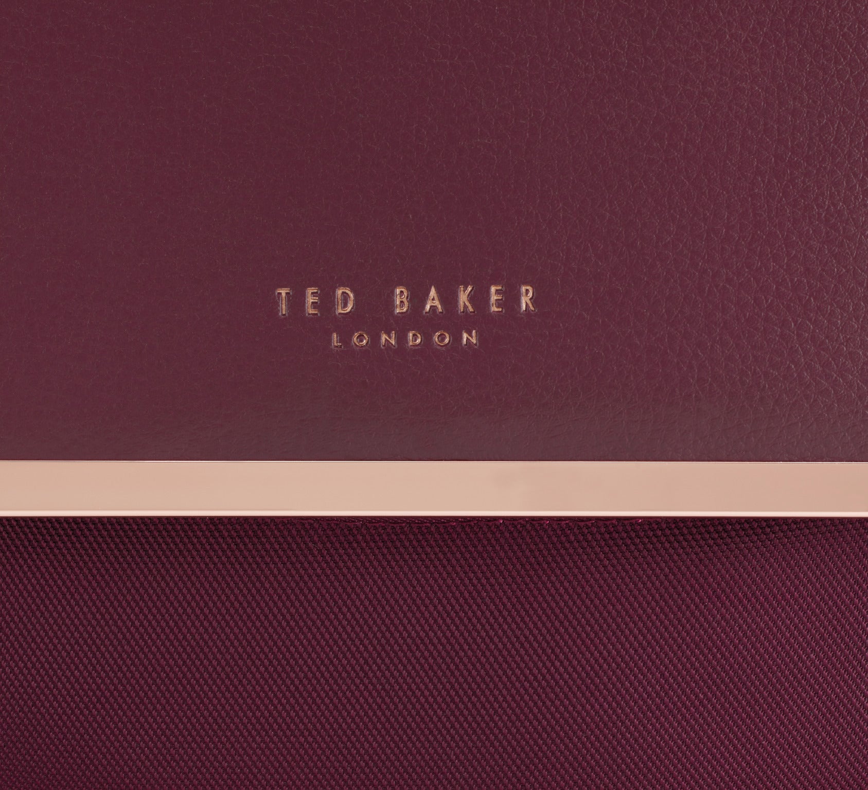 Ted Baker Albany Softside Lightweight Fashion Spinner Luggage Suitcase U1
