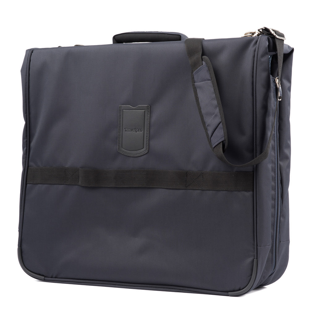 Travelpro Maxlite 5 Softside Lightweight Bi-Fold Carry-on Garment Bag, Men and Women ( Midnight Blue , 22-Inch ) Midnight Blue 22 Inch U5