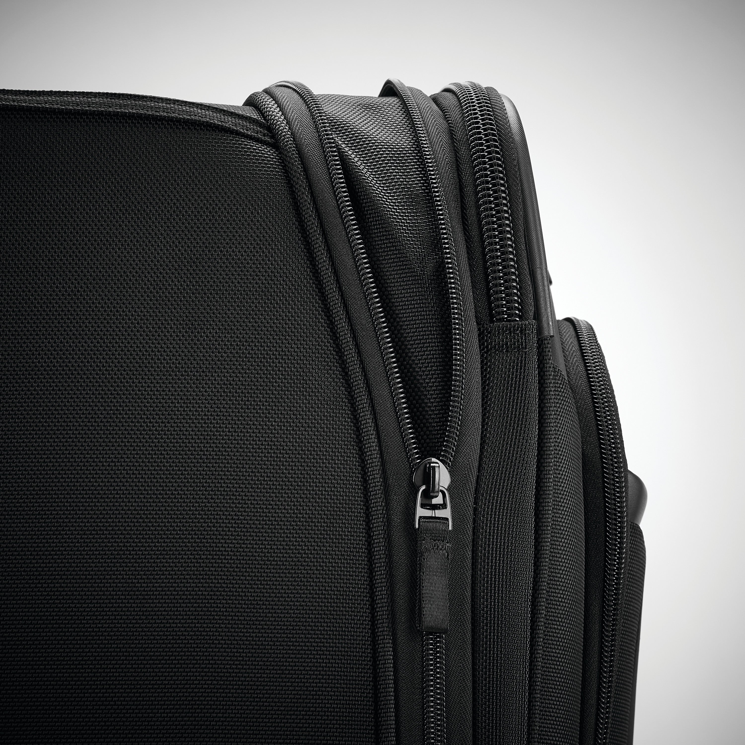 Samsonite PRO Expandable Spinners ( Black , 29-Inch ) Black 29 Inch U2