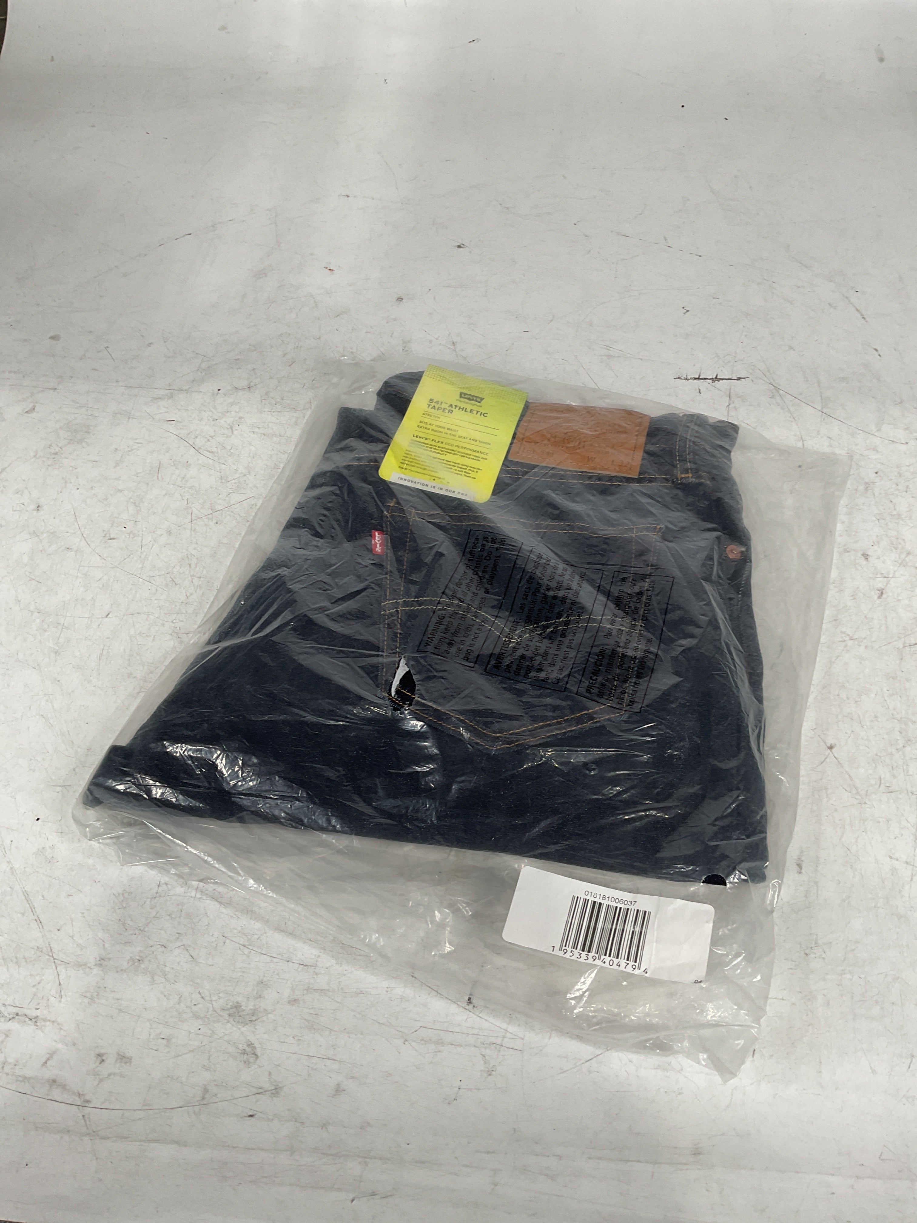 Levi's Men's 541 Athletic Fit Jeans (Also Available in Big & Tall), Walter-Stretch, 35W x 32L U1