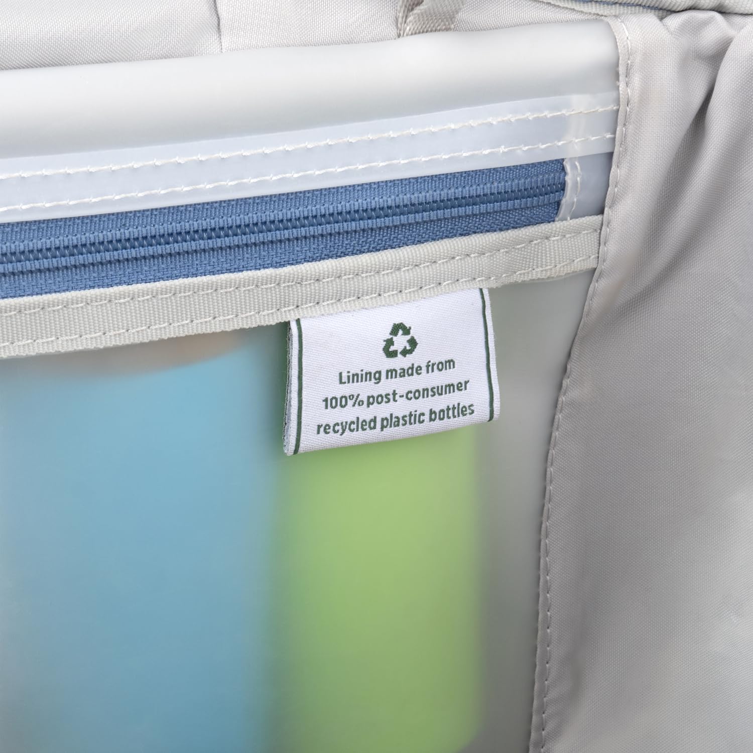 Travelpro Versapack + Lightweight Softside Expandable Checked Luggage, 8 Spinner Suitcase, TSA Lock, Men and Women ( Elemental Blue , Compact Carry On 20-Inch ) Elemental Blue Compact Carry On 20 Inch U1