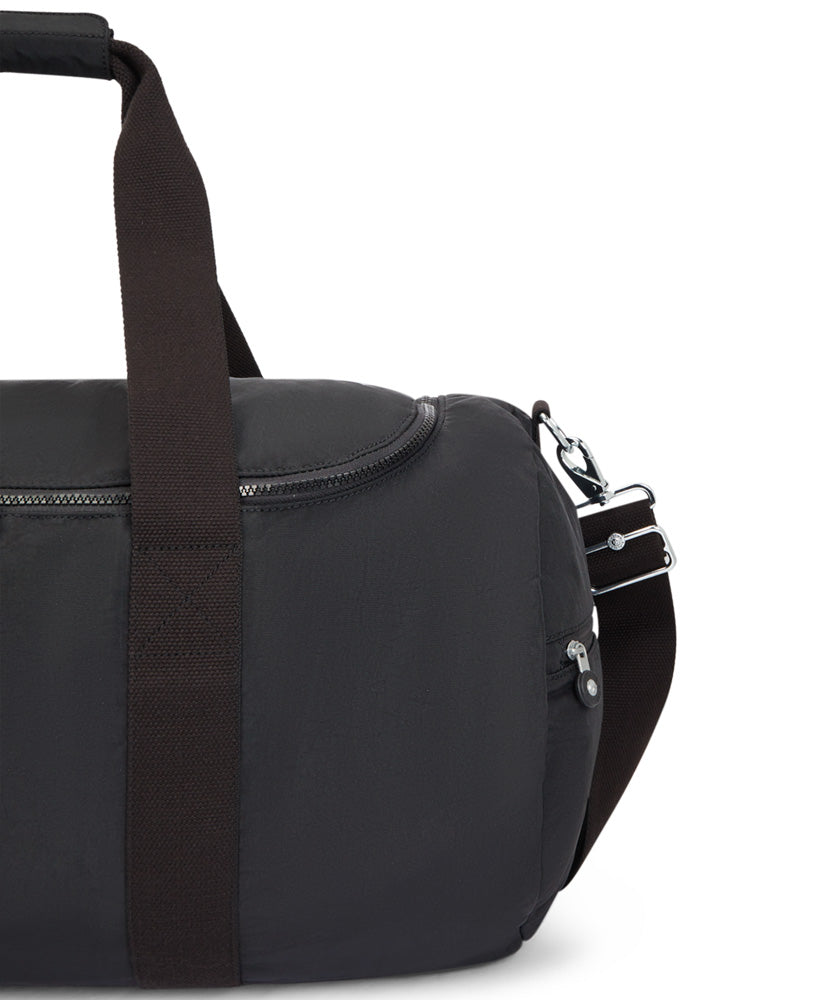 Kipling Argus Small Duffle Bag ( Black Noir , 20.75"L x 11.5"H x 11.5"D ) Black Noir 20 75 L X 11 5 H X 11 5 D U3