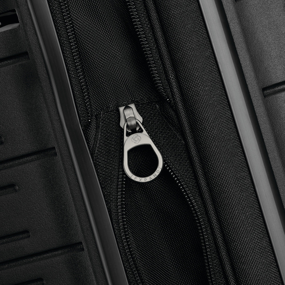 Samsonite Elevation Plus Carry-On Spinner ( Triple Black , One Size ) Triple Black One Size U1