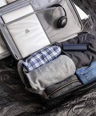 Samsonite Winfield 2 Hardside Luggage with Spinner Wheels U2