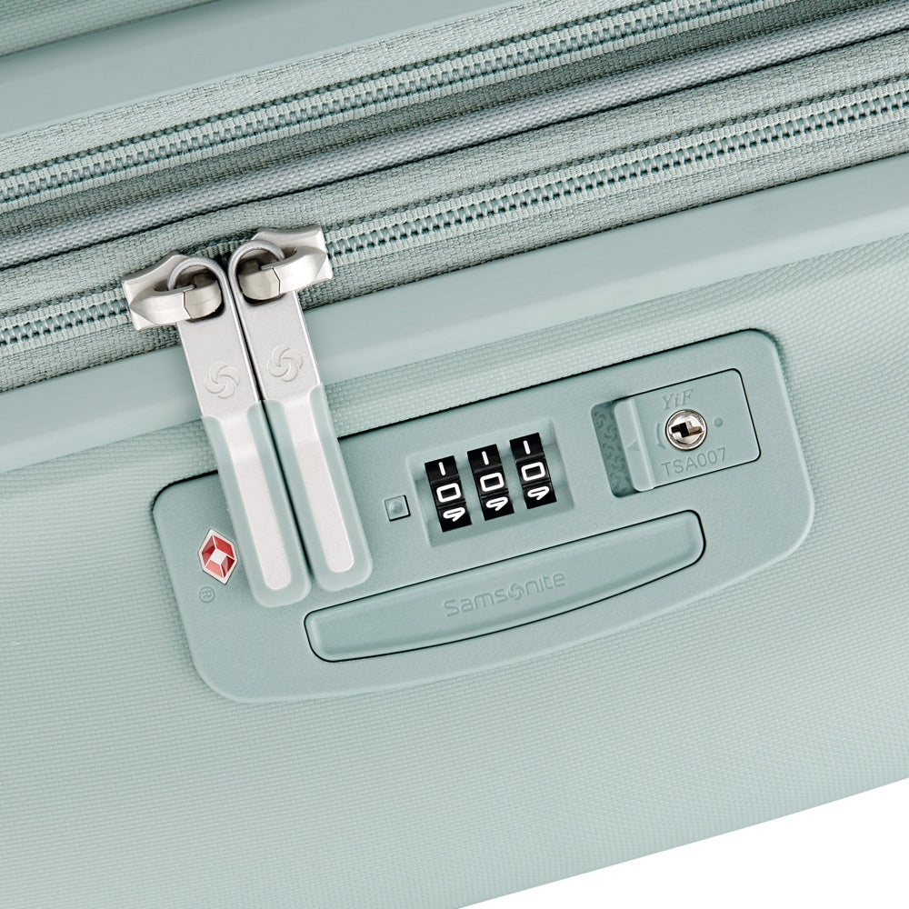 Samsonite Elevation Plus Carry-On Spinner ( Cypress Green , One Size ) Cypress Green One Size U1