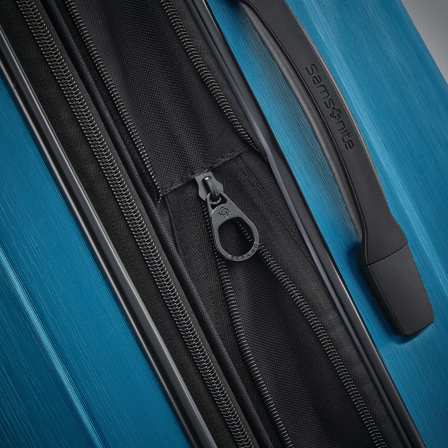 Samsonite Centric 2 Expandable Hardside Luggage Set with Dual Spinner Wheels ( Caribbean Blue , Checked-Large 28-Inch ) Caribbean Blue Checked Large 28 Inch U5