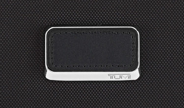 TUMI Arrive' Continental Dual Access 4-Wheel Carry-On ( Black , One Size ) Black One Size U1