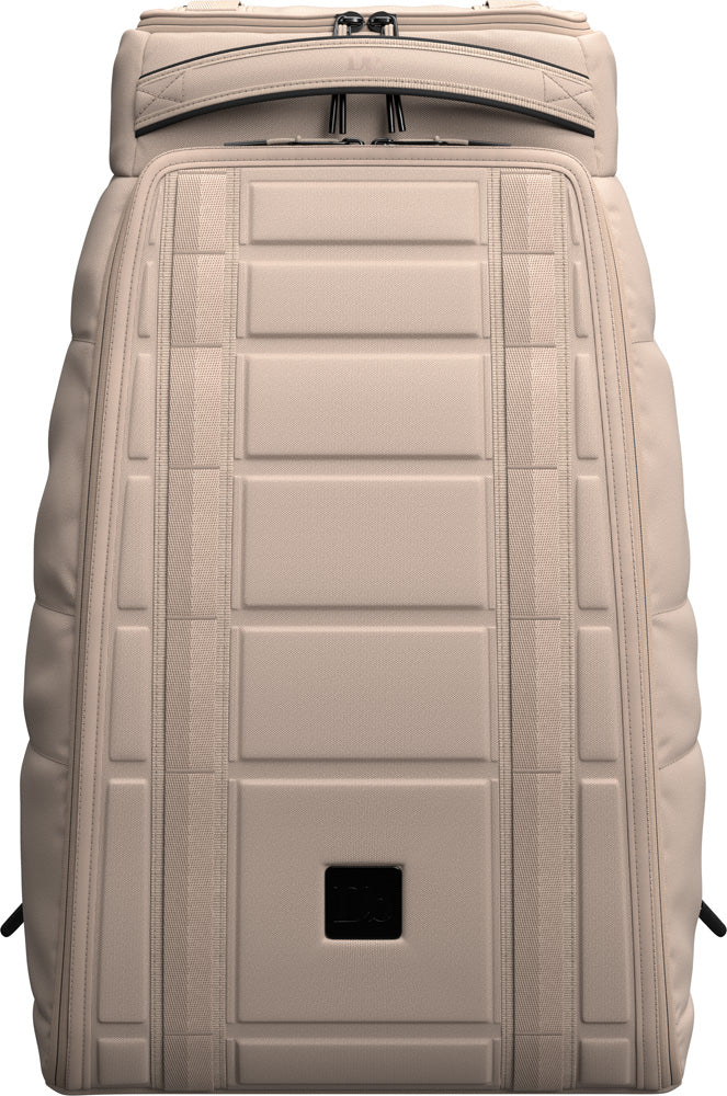 D_b_ Hugger Backpack Fogbow Beige 30 L U2