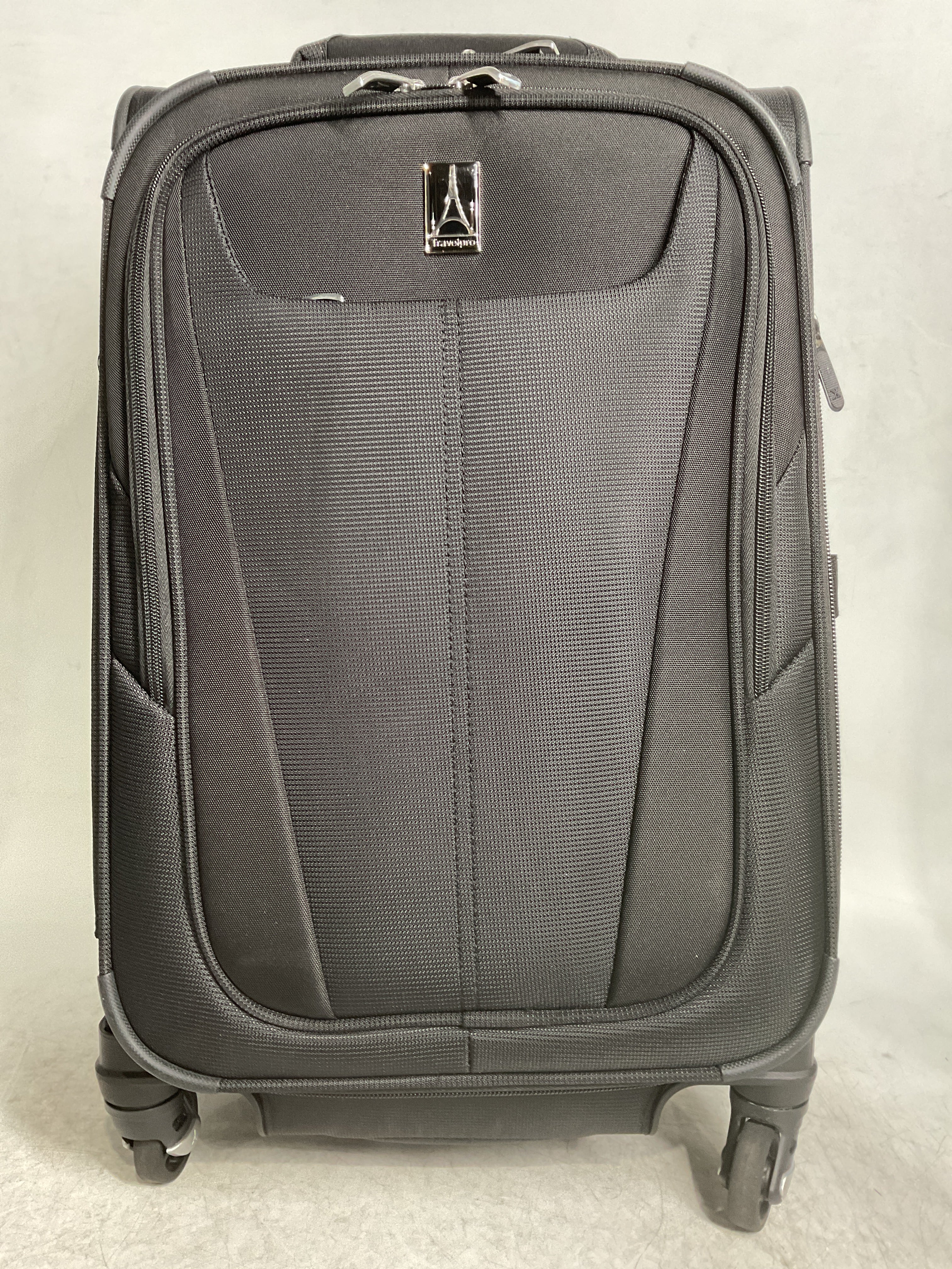 Travelpro Maxlite 5 Softside Expandable Luggage with 4 Spinner Wheels, Lightweight Suitcase, Men and Women, Black, Carry-on 21-Inch Black Carry-on 21-Inch U1