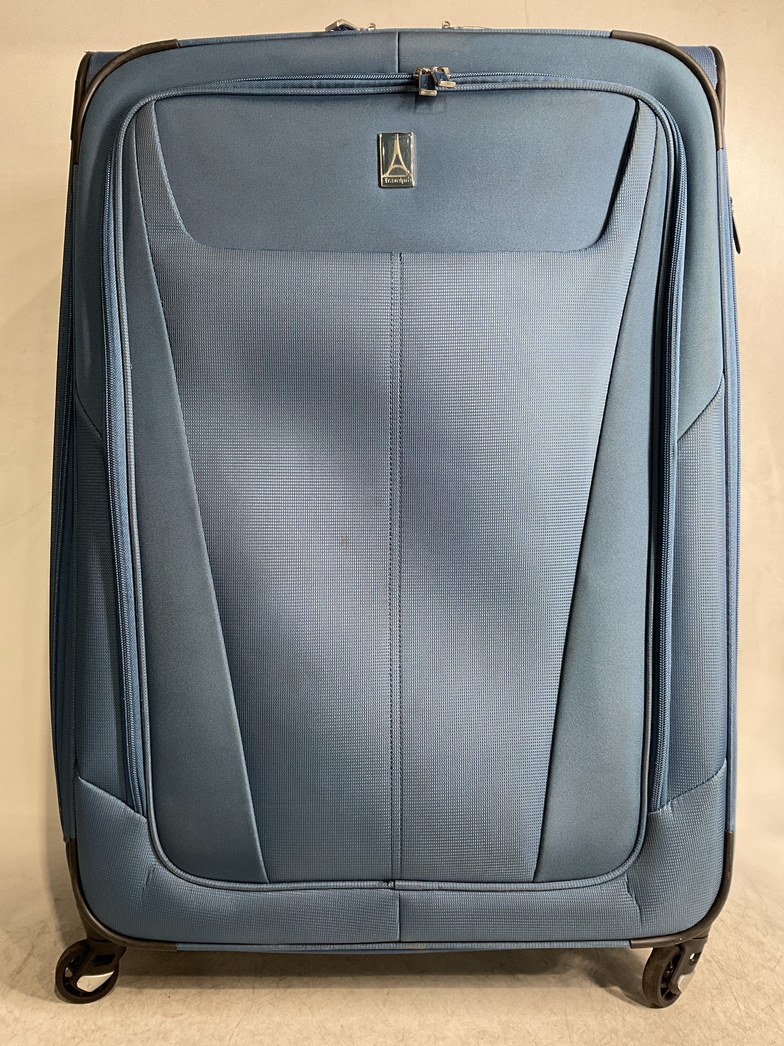 Travelpro Maxlite 5 Softside Expandable Luggage with 4 Spinner Wheels, Lightweight Suitcase, Men and Women, Ensign Blue, Checked-Large 29-Inch Ensign Blue Checked-Large 29-Inch U1