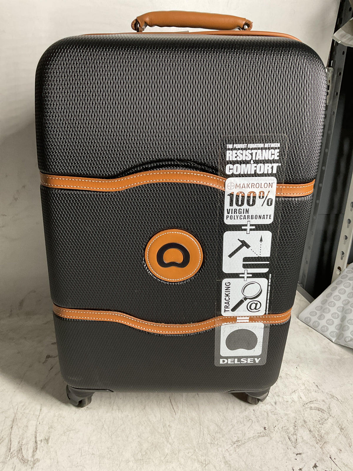 Delsey Paris Chatelet 19 in Carry On Luggage U1