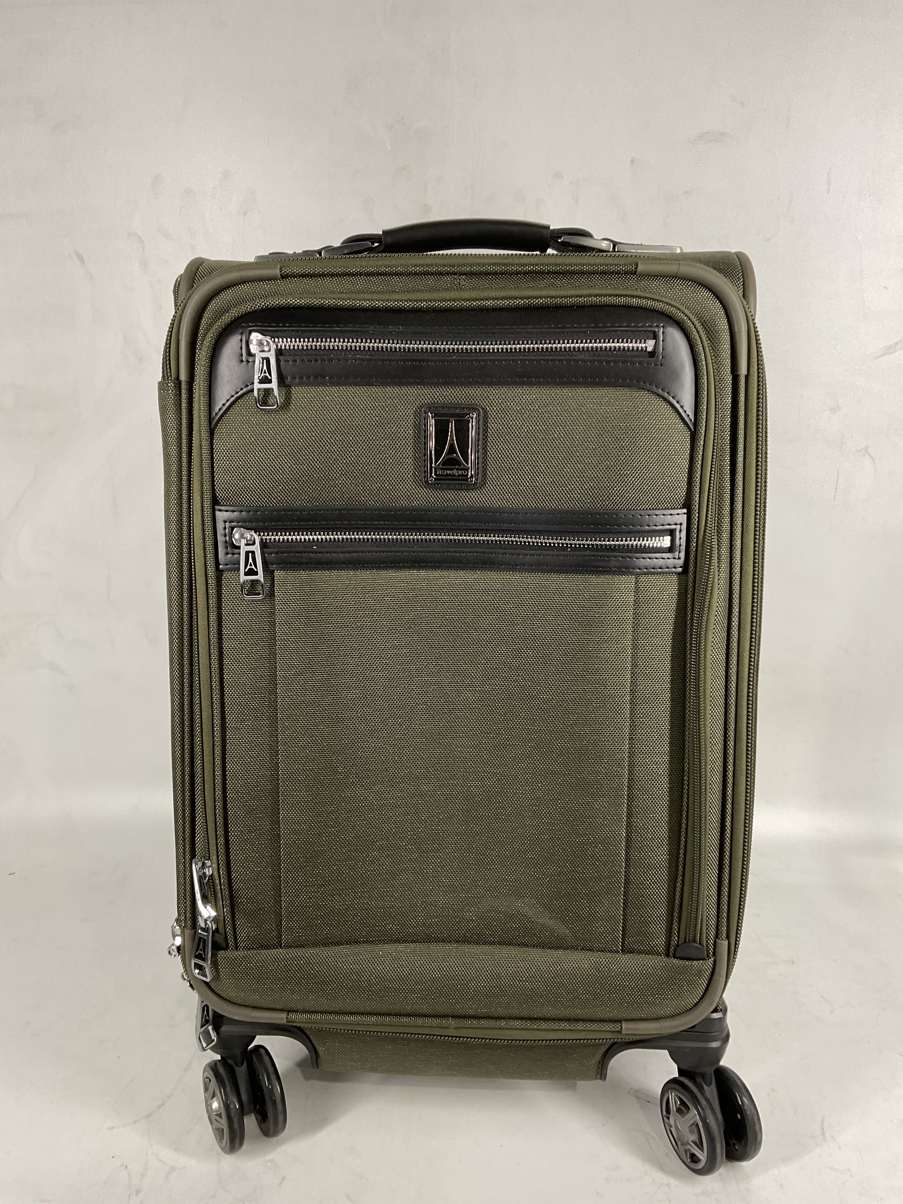 Travelpro Platinum Elite Softside Expandable Carry on Luggage, 8 Wheel Spinner Suitcase, USB Port, Suiter, Men and Women, Pilot Green, Carry On 21-Inch Pilot Green Carry-On 21-Inch U1