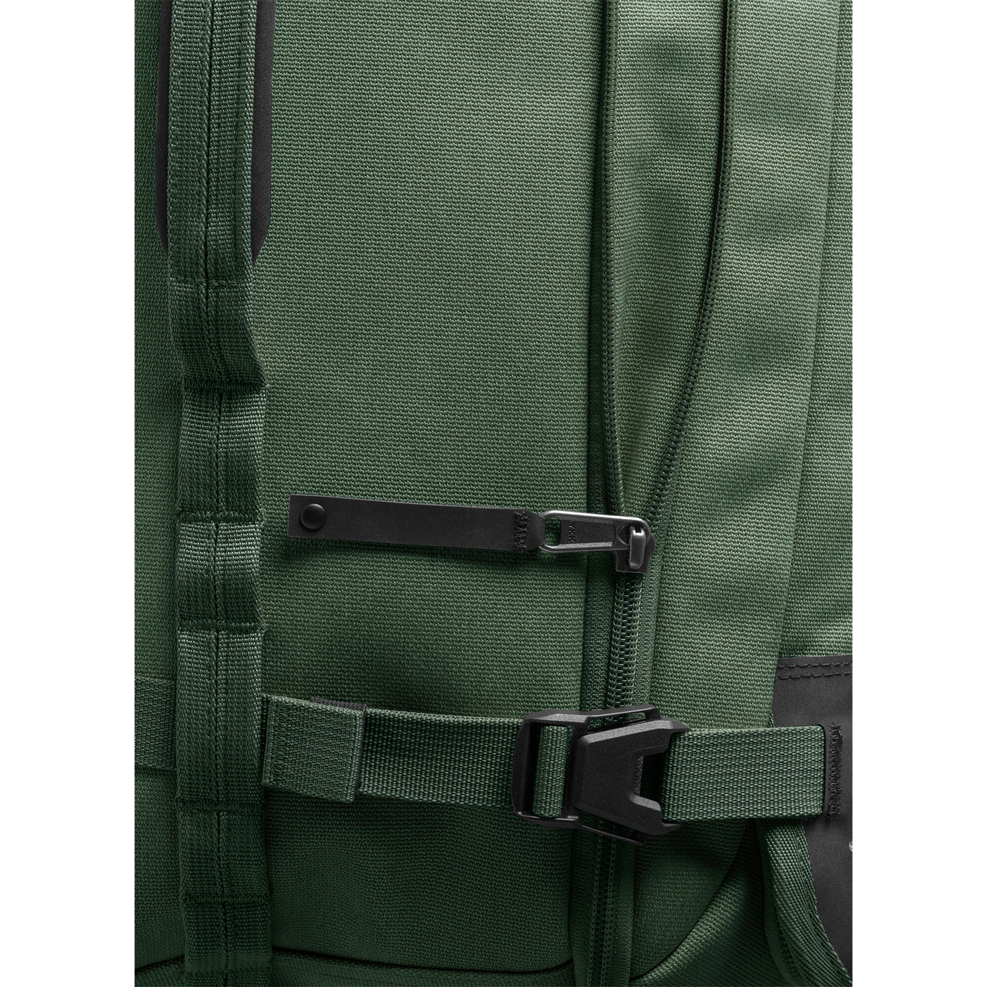 Eagle Creek Gear Warrior XE Luggage ( Jungle Green , 27 Inch ) Jungle Green 27 Inch U1