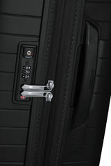 American Tourister Fastforward Expandable Hardside Luggage with Spinner Wheels, Large ( Flash Black , One Size ) Flash Black One Size U1