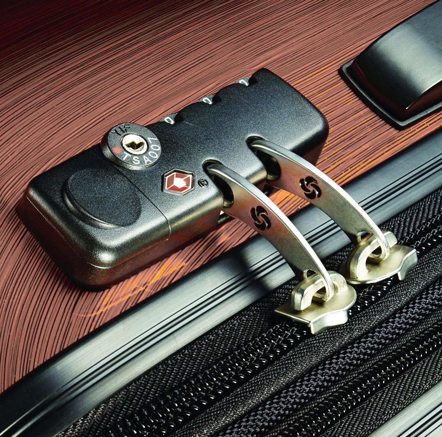 Samsonite Winfield 2 Hardside Luggage with Spinner Wheels Rose Gold Checked Medium 24 Inch U4