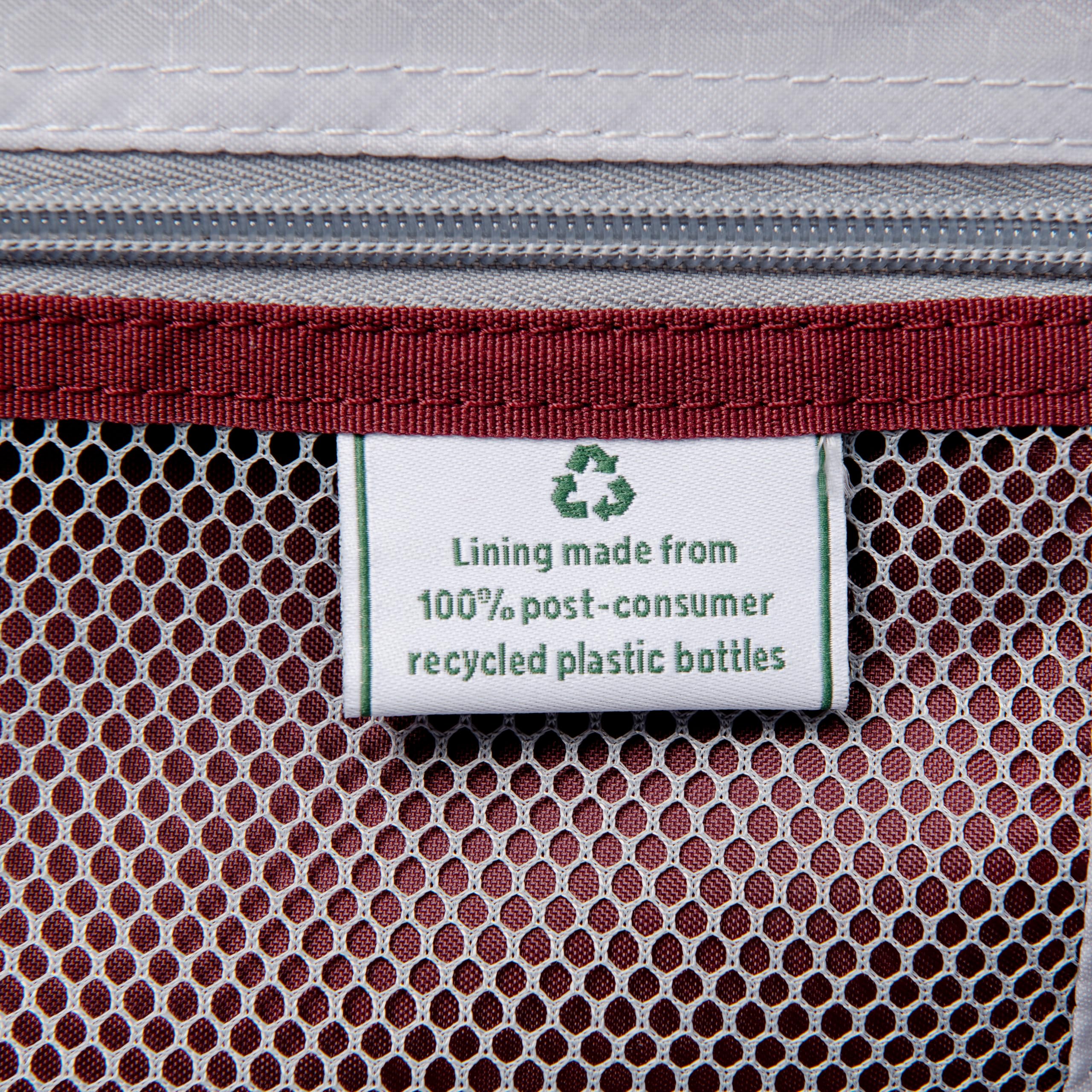 Travelpro Maxlite 5 Softside Expandable Luggage with 4 Spinner Wheels, Lightweight Suitcase, Men and Women ( Burgundy , Compact Carry-on 20-Inch ) Burgundy Compact Carry On 20 Inch U3