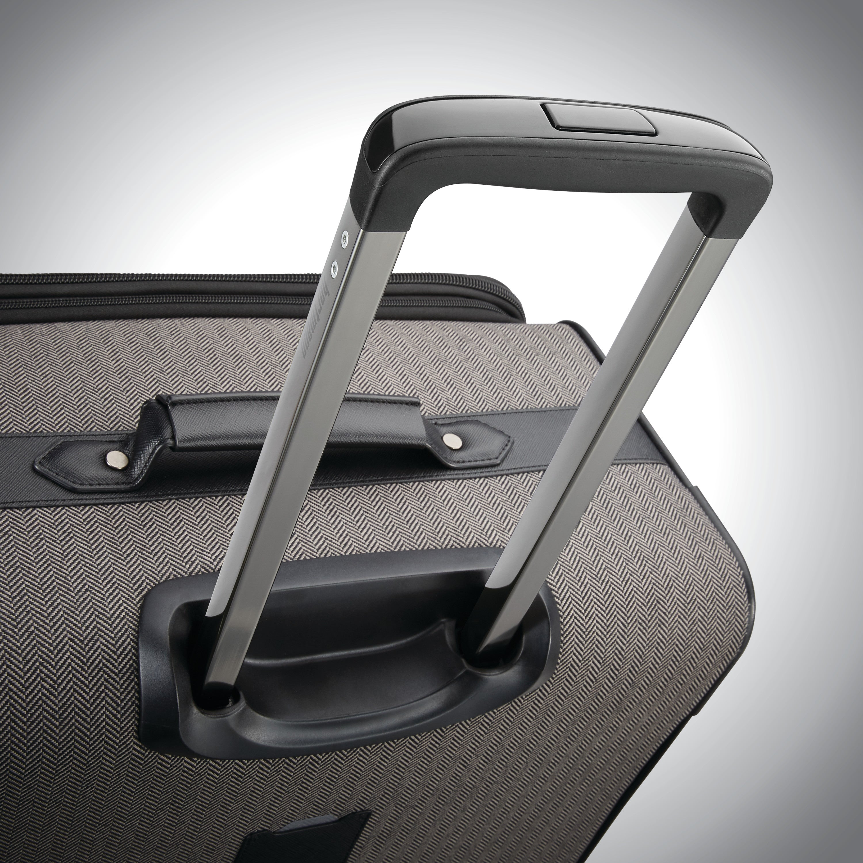 Hartmann Herringbone Deluxe Extended Journey Expandable Spinner ( Black Herringbone , One Size ) Black Herringbone One Size U2