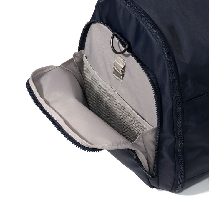 Baggallini Madison 2 in 1 Garment Duffel ( French Navy Twill , One Size ) French Navy Twill One Size U1