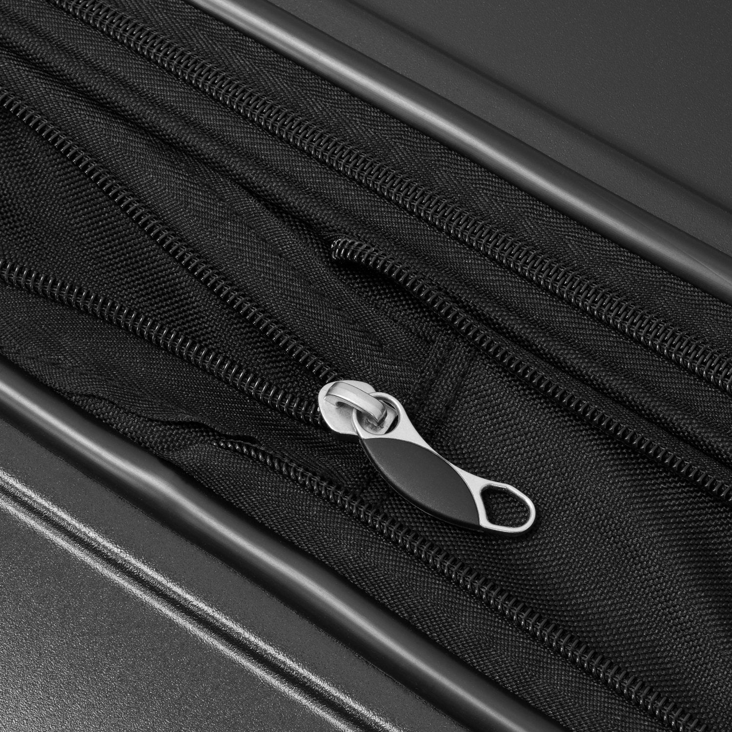 London Fog Heathrow 25-Inch Expandable Hardside Spinner Black One Size U1