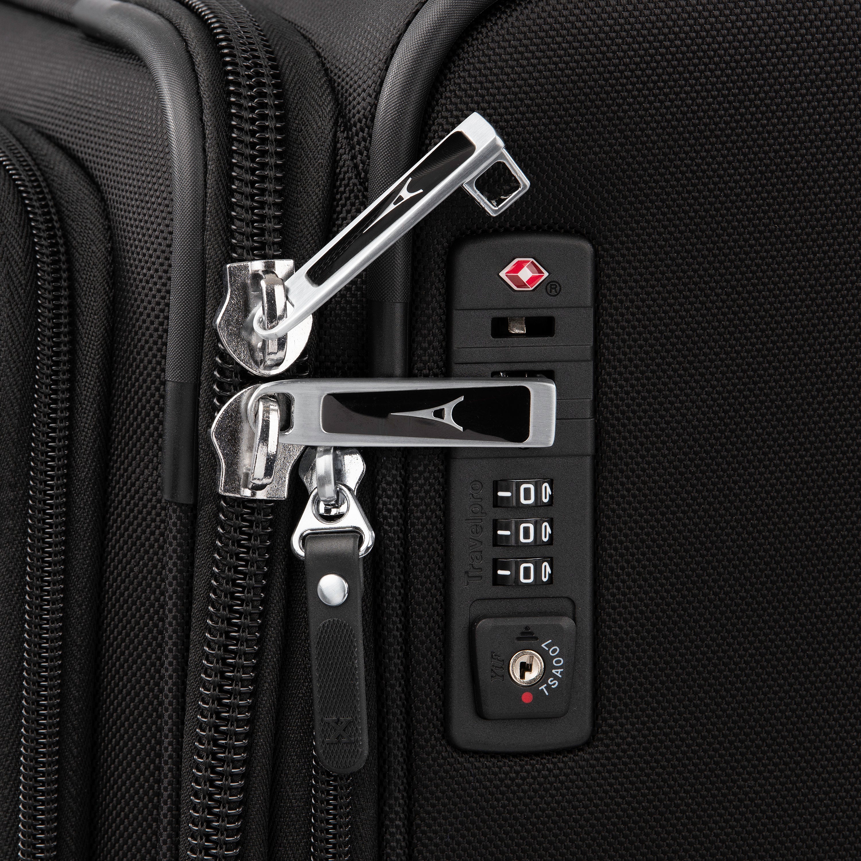 Travelpro Platinum Elite Softside Expandable Luggage, 8 Wheel Spinner Suitcase, USB Port, Suiter, Men and Women U4