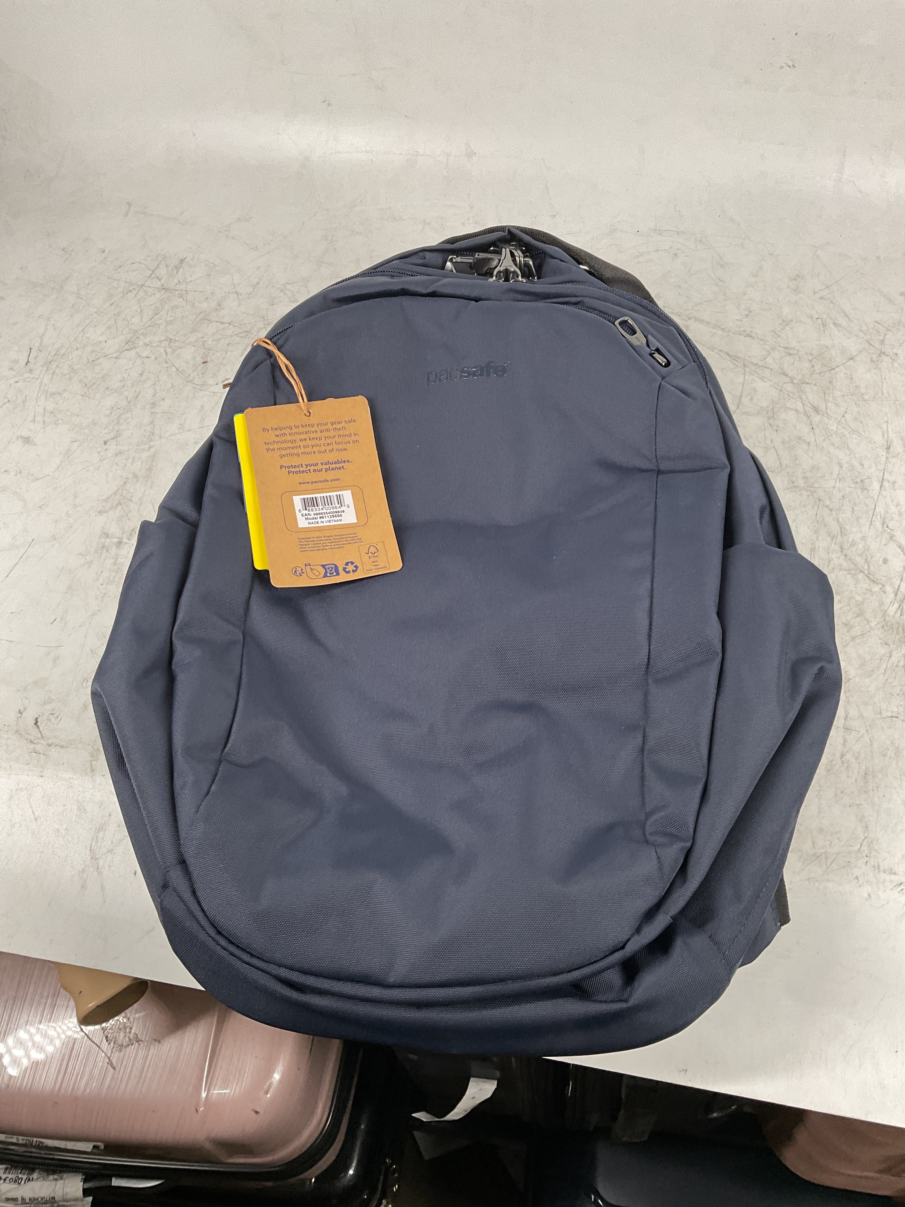 Pacsafe V 26L Tour backpack Ocean 26 Liter U1
