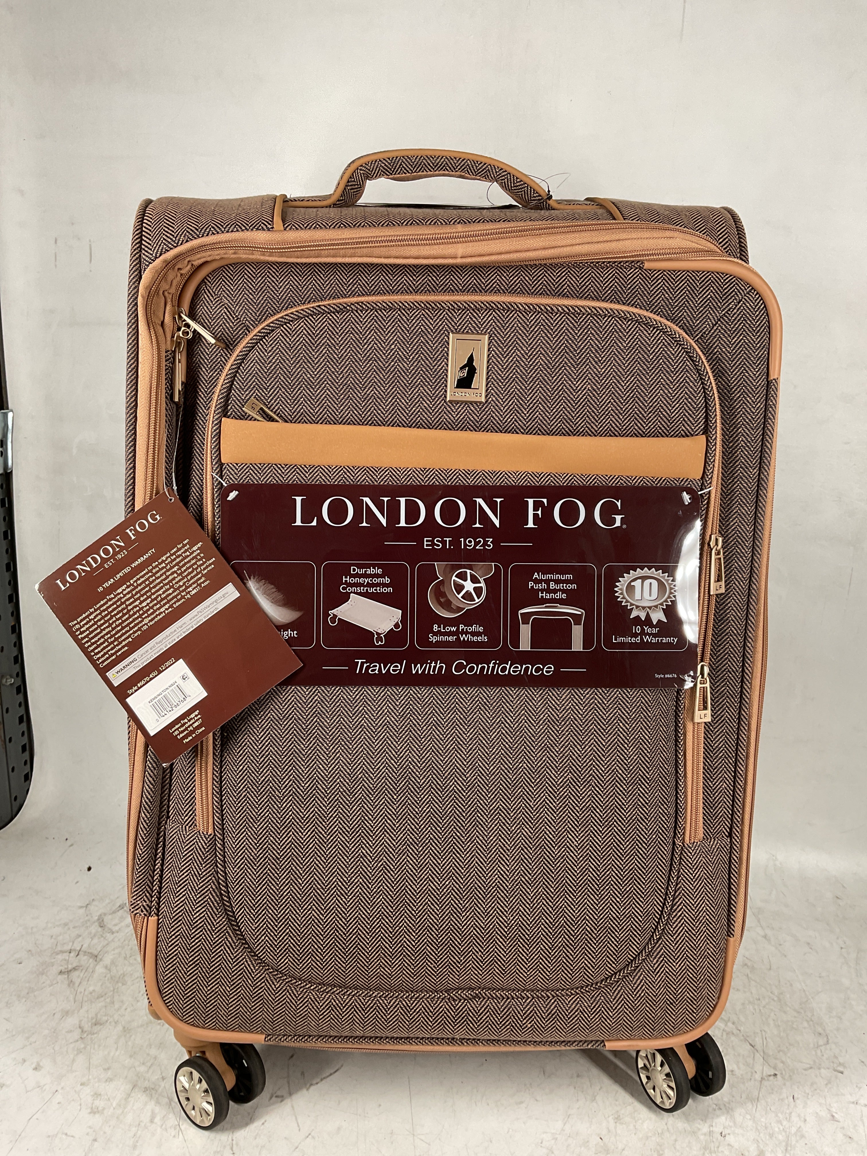 London Fog Kensington Navy Sand Herringbone 24" Expandable Spinner, 24 Inch Navy 24 Inch U1