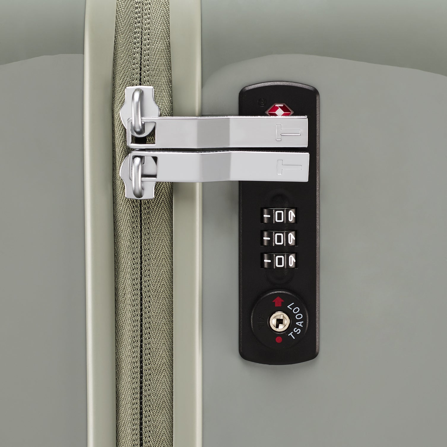 Ted Baker Women's Hardside Lightweight Spinner Luggage ( Green , Carry-On 21-Inch ) Green Carry On 21 Inch U1