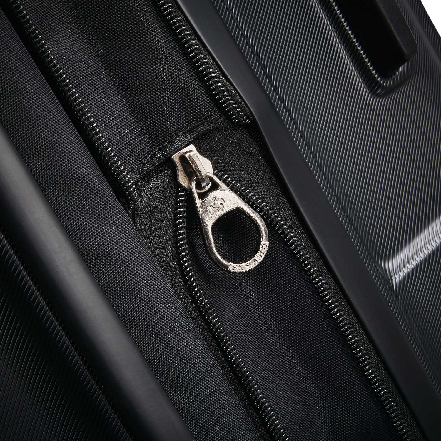 Samsonite Centric 28-inch Hardside Spinner ( Black , One Size ) Black One Size U3