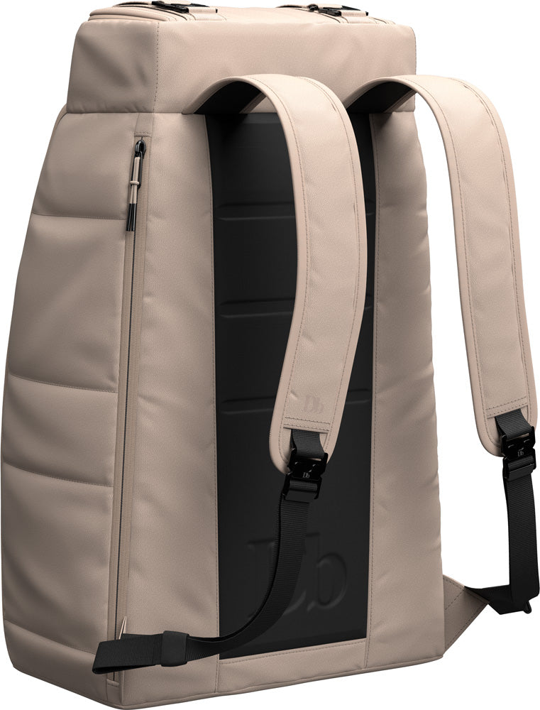 D_b_ Hugger Backpack Fogbow Beige 30 L U2