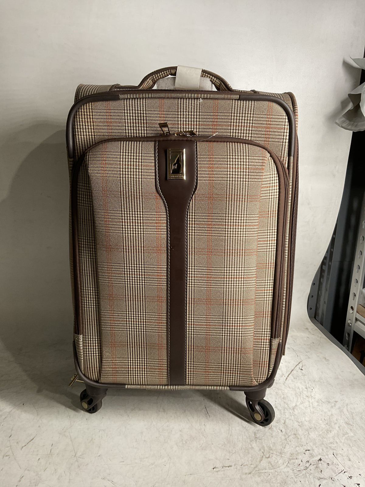 LONDON FOG Knightsbridge Softside Expandable Spinner Luggage, Black, Checked-Medium 25-Inch Black Checked-Medium 25-Inch U1
