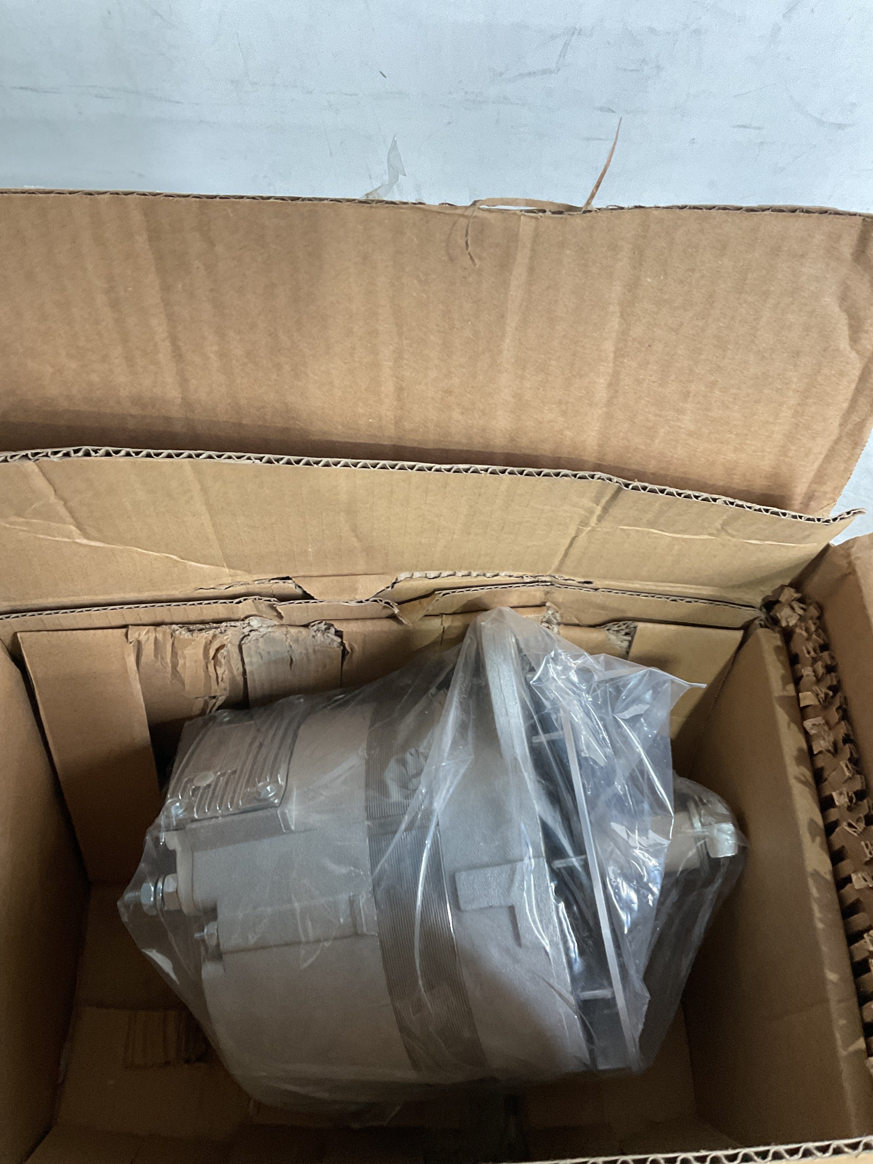WAI Alternator - 7612N   U1