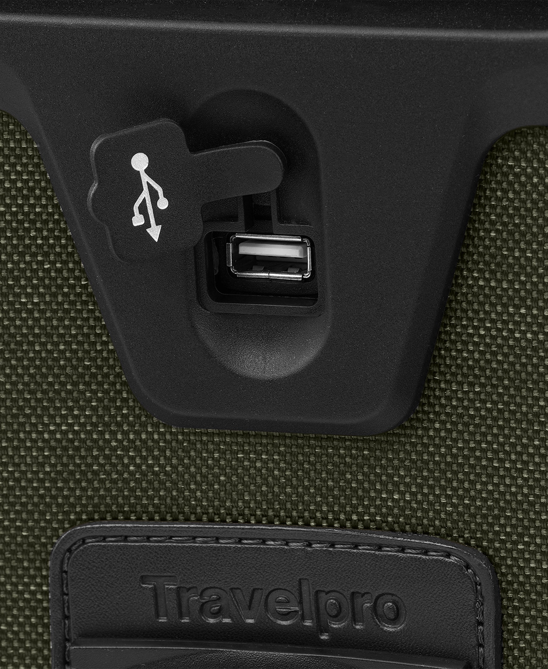 Travelpro Platinum Elite Softside Expandable Luggage, 2 Wheel Upright Suitcase, USB Port, Men and Women ( Pilot Green , Carry-On 22-Inch ) Pilot Green Carry On 22 Inch U2
