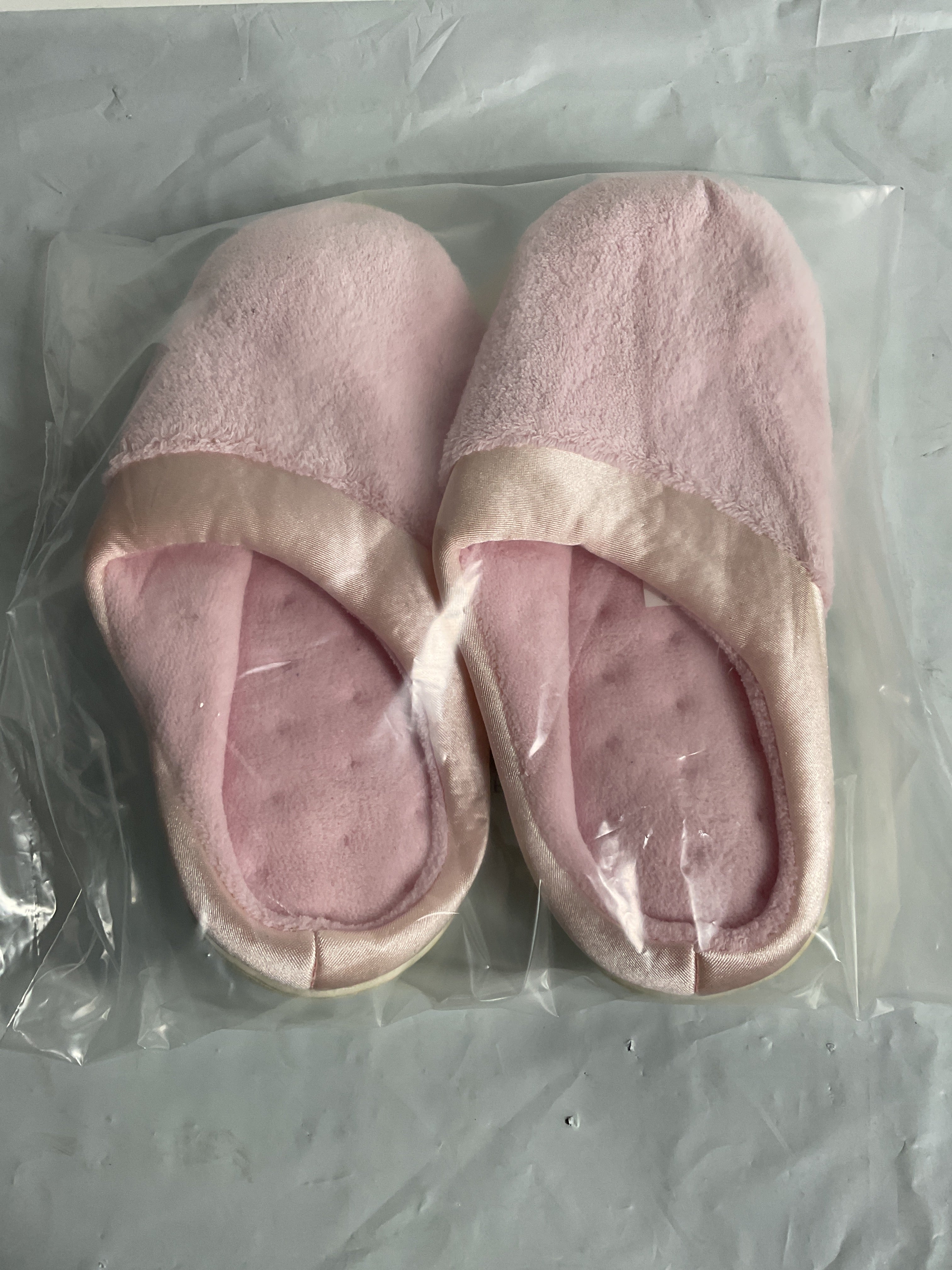 Isotoner Women's Microterry PillowStep Satin Cuff Clog Slippers ( Peony , 7.5-8 ) Peony 7 5 8 U1