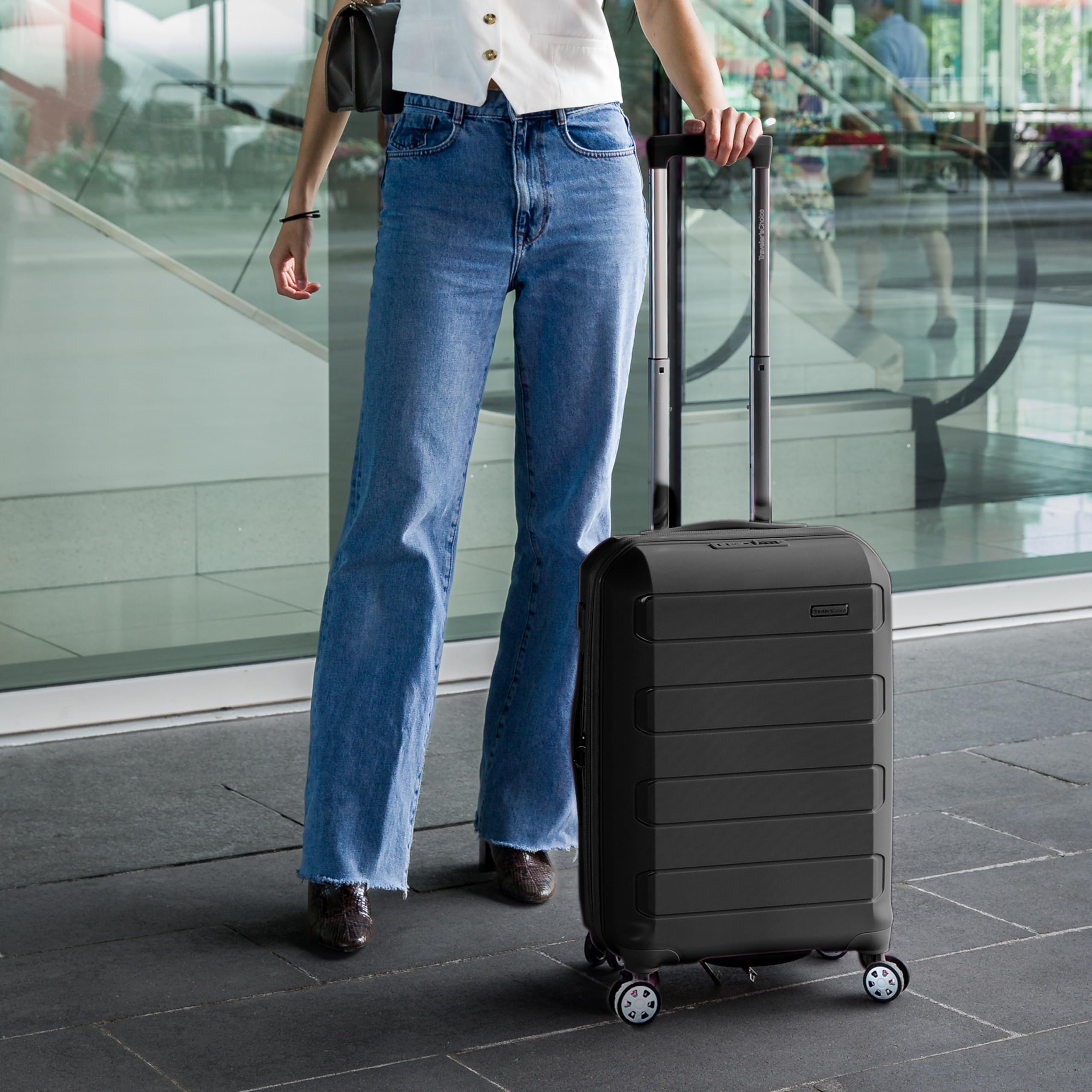 Traveler's Choice Pagosa Indestructible Hardshell Expandable Spinner Luggage, Black, 22-Inch Carry-on Black 22-Inch Carry-on U1