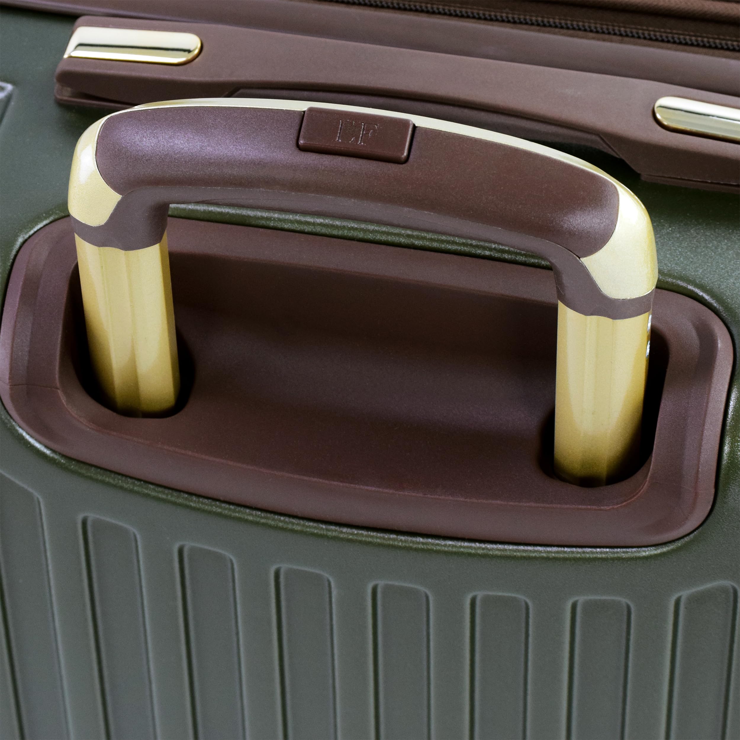 London Fog Brentwood III 20" Expandable Spinner Carry-on, Olive Olive  U1