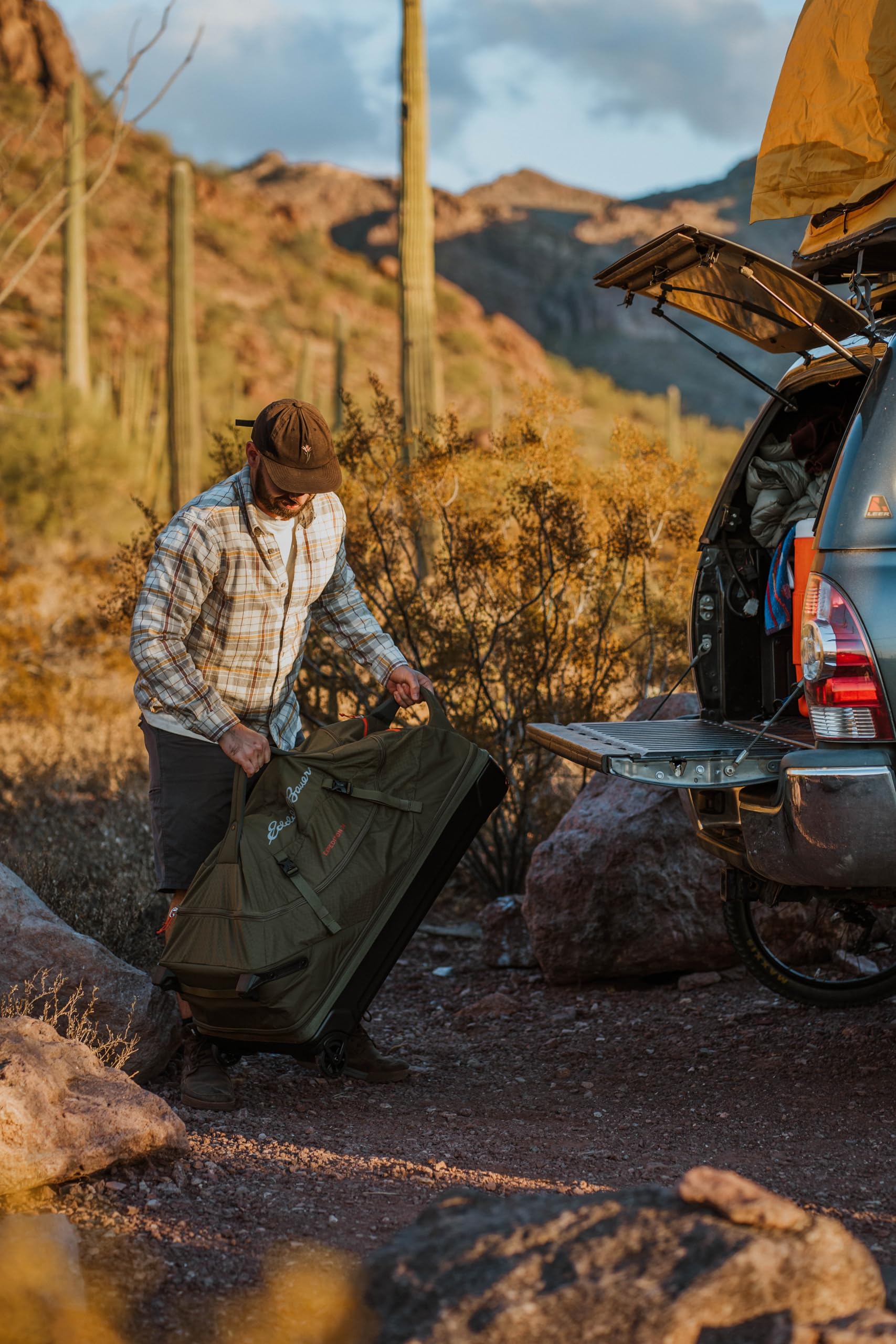 Eddie Bauer Expedition Duffel Bag 2.0-Made from Rugged Polycarbonate and Nylon, Dark Thyme, 30L U1