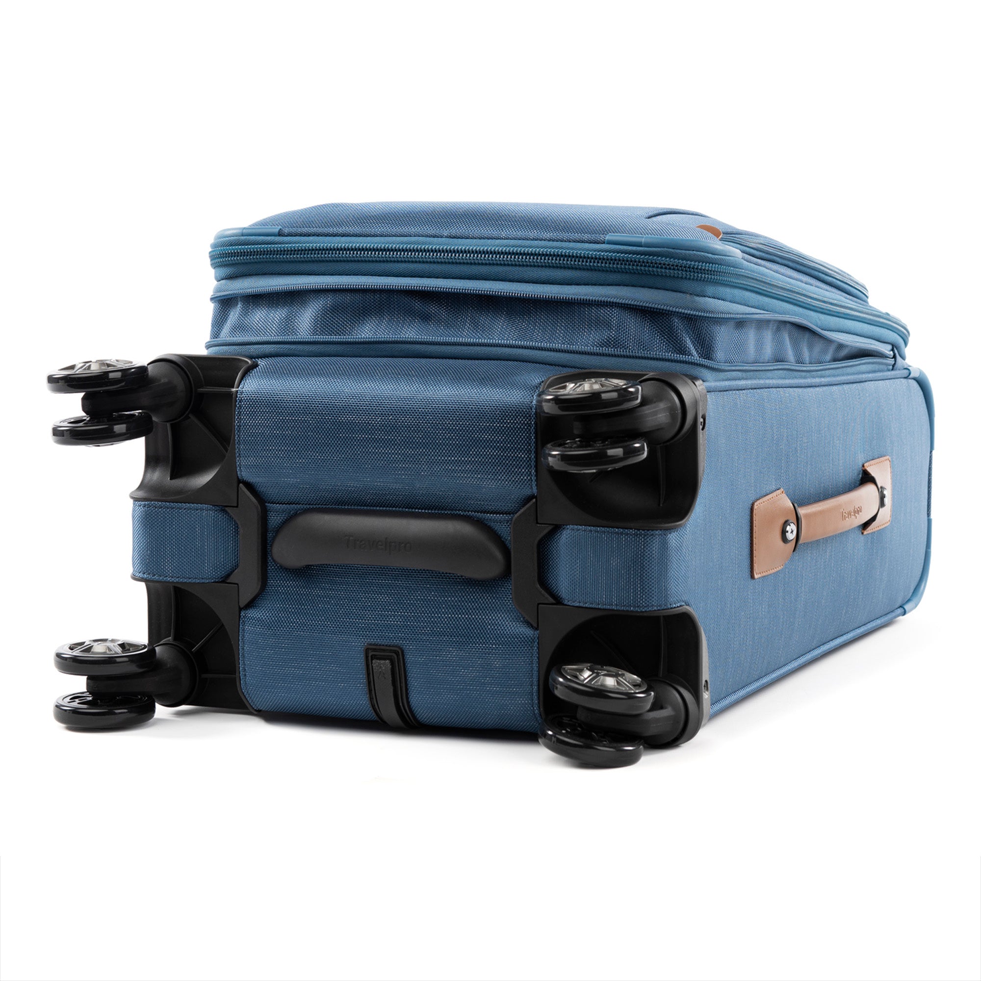 Travelpro Platinum Elite Softside Expandable Carry on Luggage, 8 Wheel Spinner Suitcase, USB Port, Suiter, Men and Women, Carry On 21-Inch ( Coastal Blue , Carry-On 21-Inch ) Coastal Blue Carry On 21 Inch U7