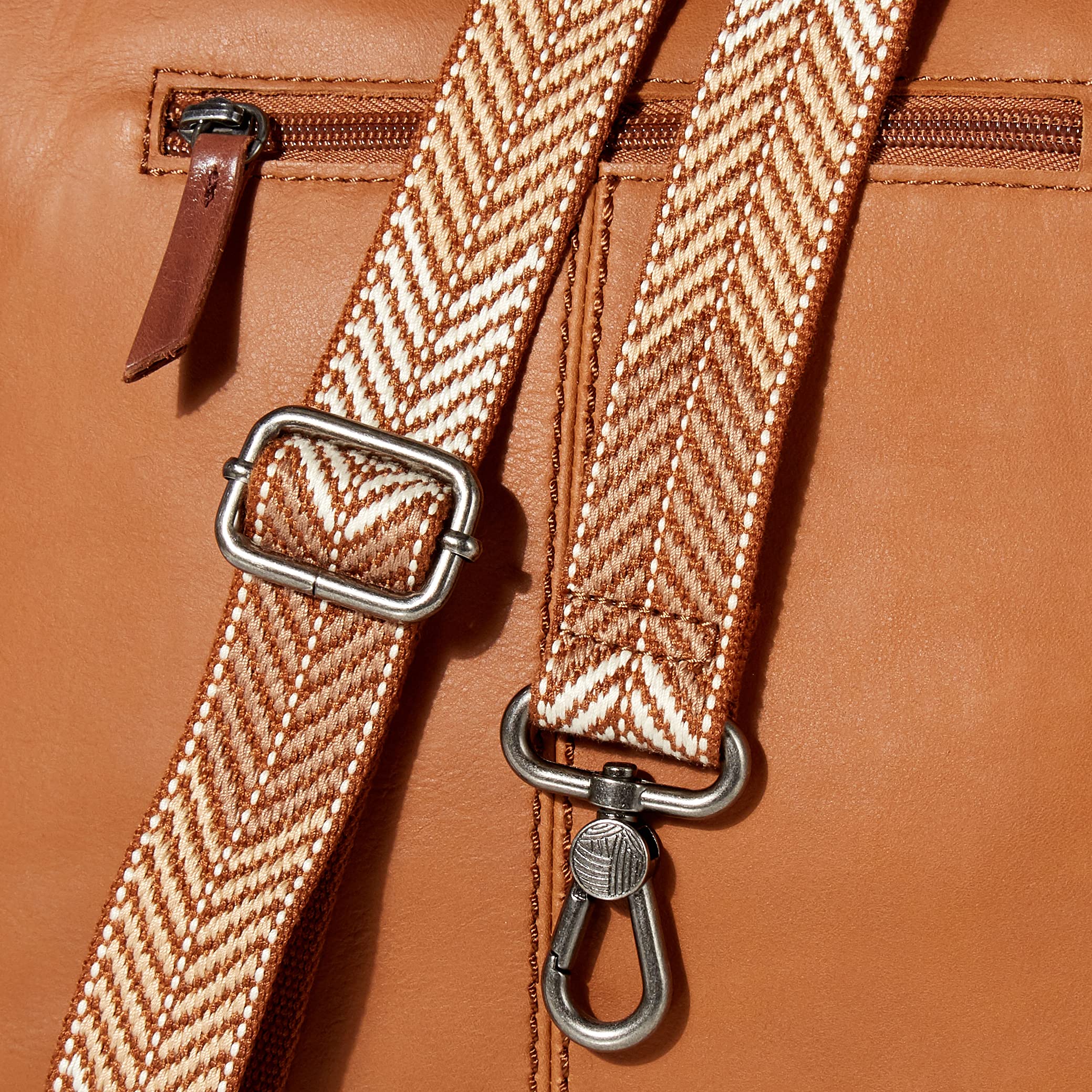 The Sak Ashland Bucket Bag in Leather, Casual Everyday Purse with Removable Crossbody Strap, Handcrafted & Sustainably-Made, Brown Brown One Size U1