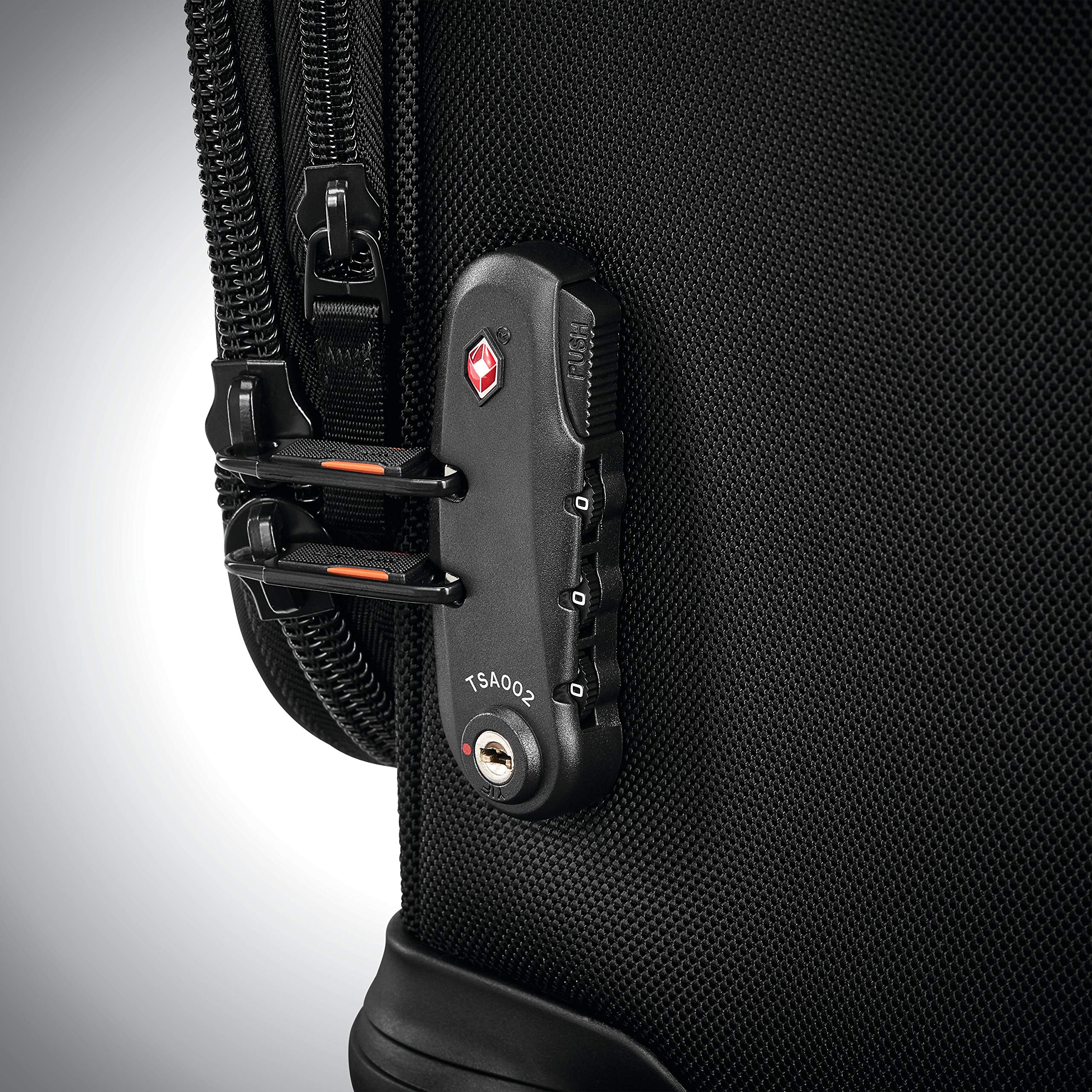 Samsonite Pro Travel Softside Expandable Luggage with Spinner Wheels, Black, Carry-On 21-Inch Black Carry-On 21-Inch U1