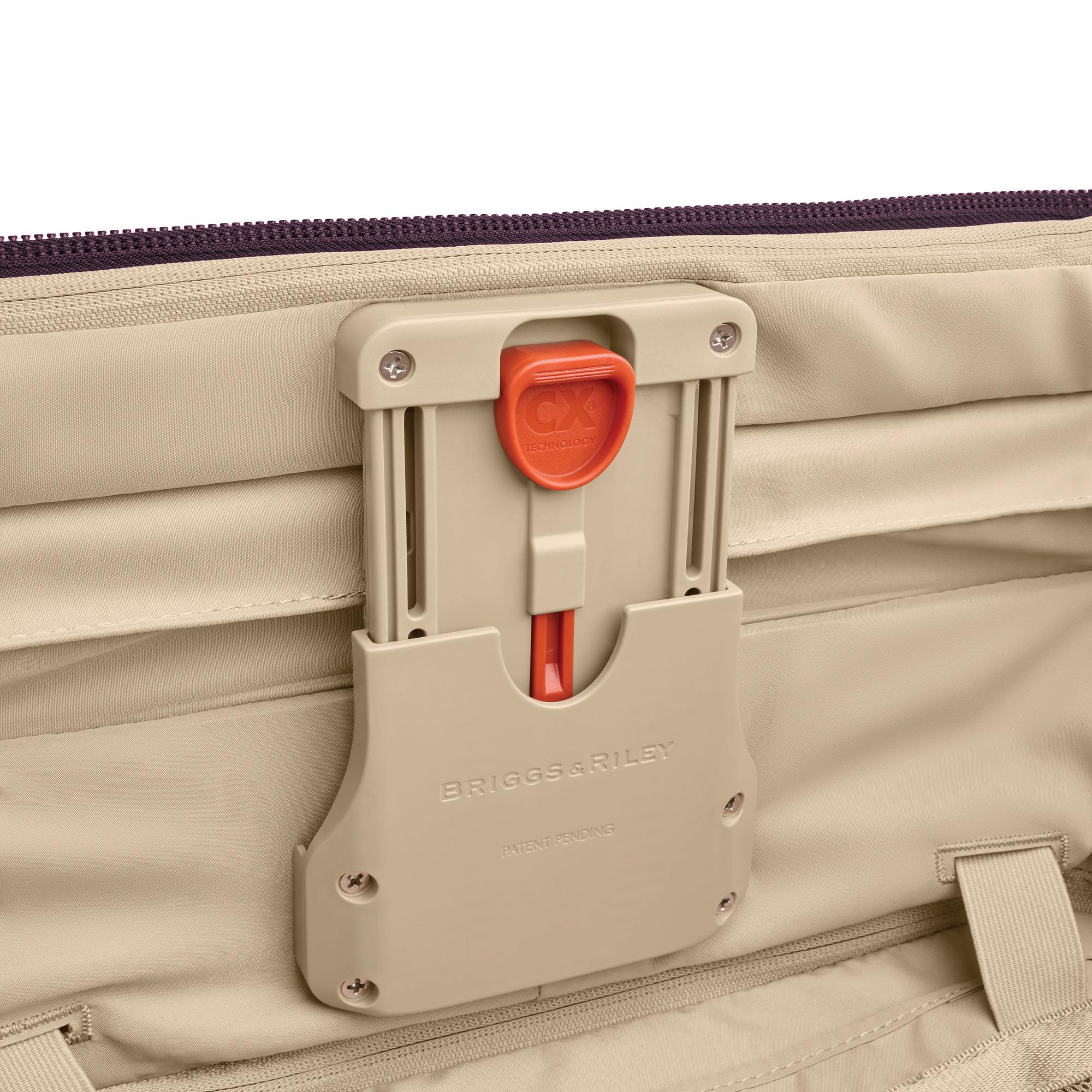 Briggs & Riley Baseline Extra Large Expandable Spinner U1