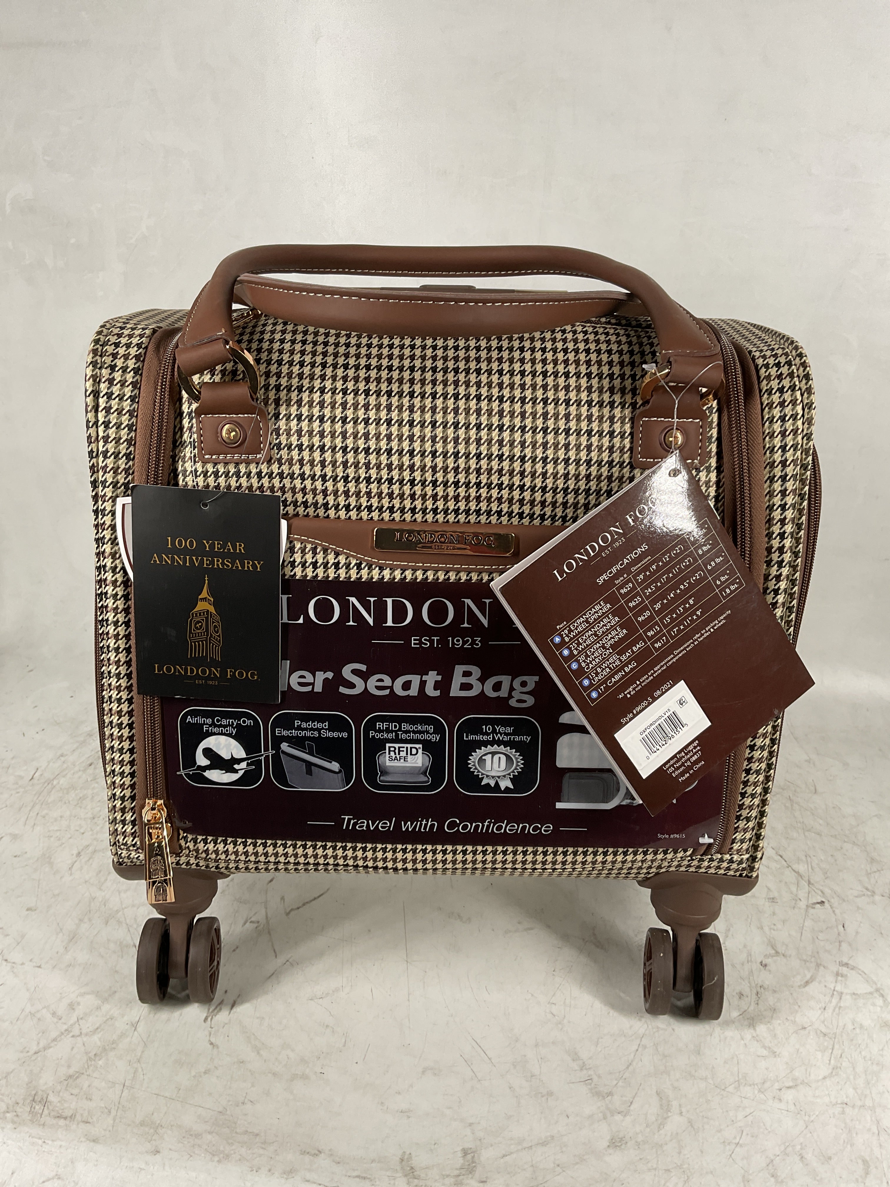London Fog Oxford III Expandable Spinner, Olive Carry-On  U3