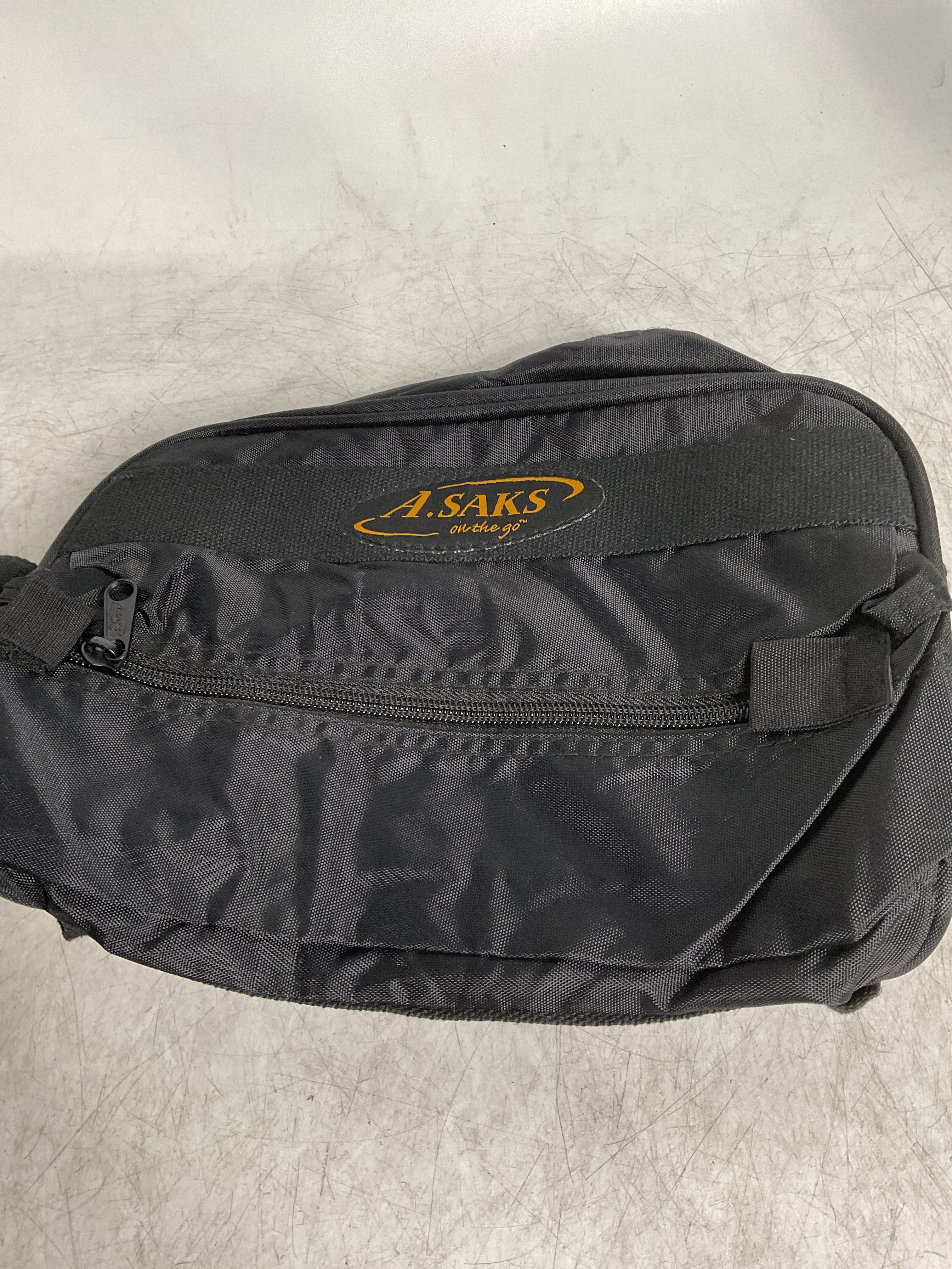 A.Saks Deluxe Toiletry Kit ( Black , One Size ) Black One Size U4