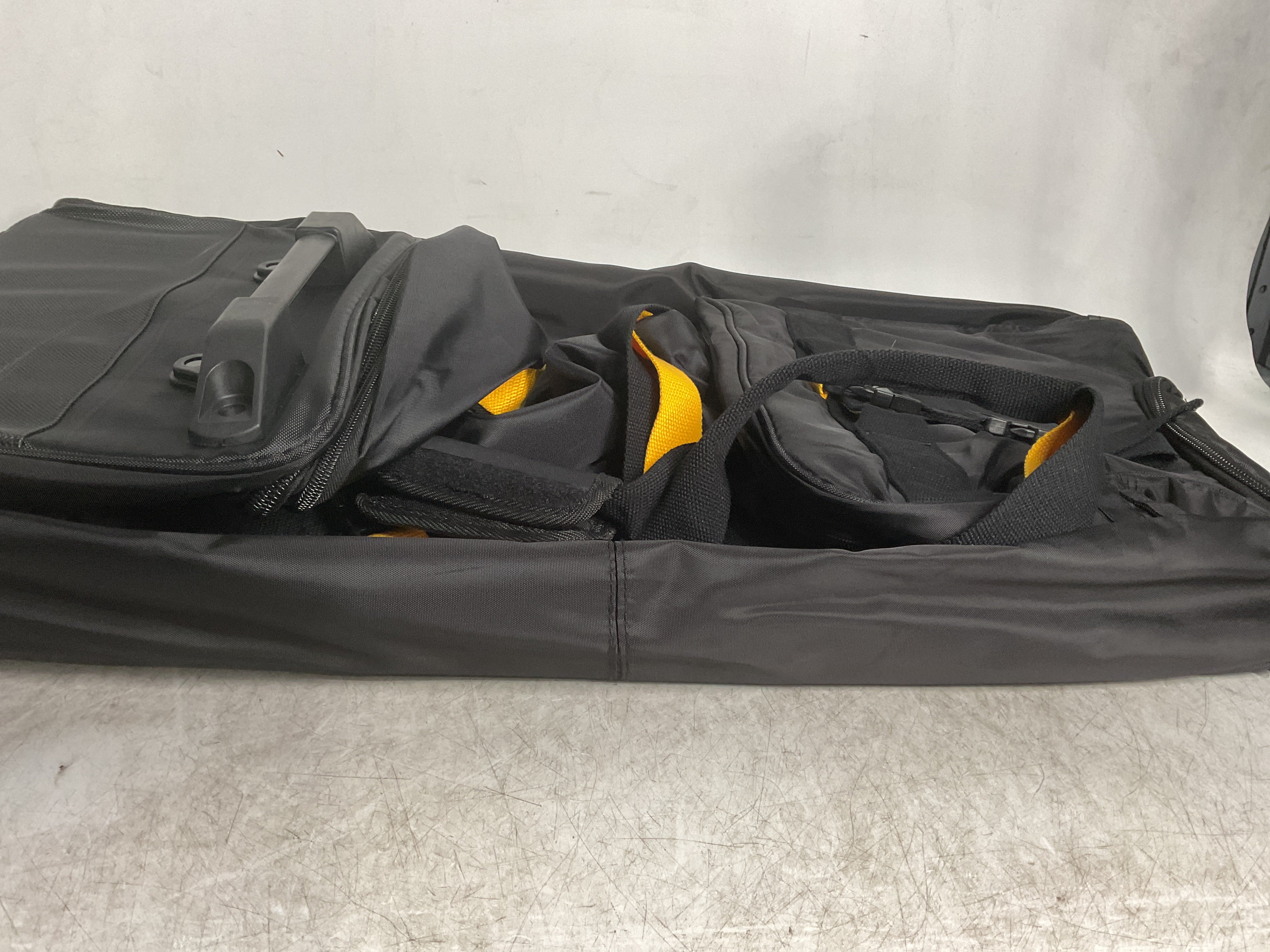 A.SAKS Luggage Lightweight Rolling Trolley Duffel with Wheels ( Black , One Size ) Black One Size U18