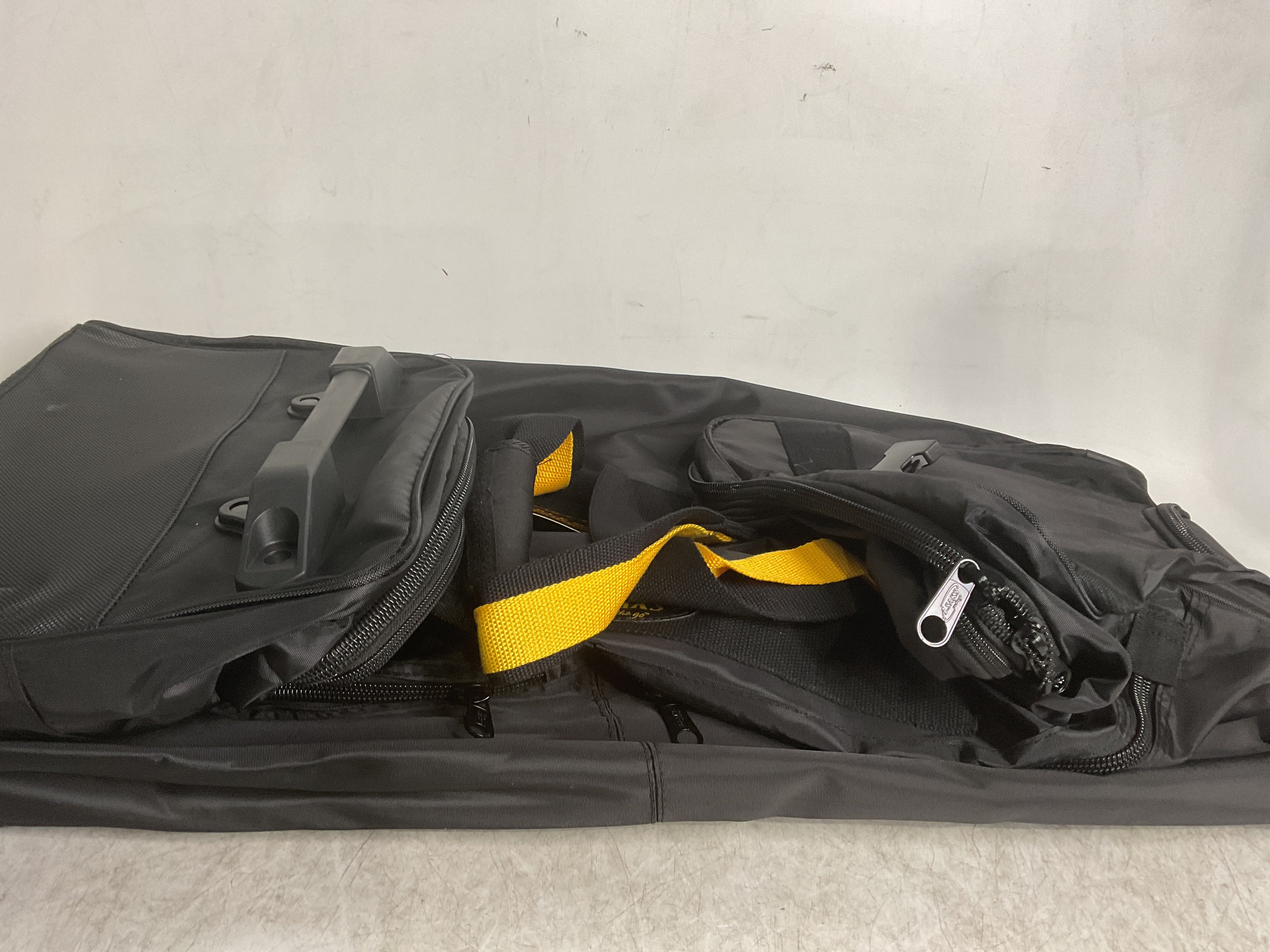 A.SAKS Luggage Lightweight Rolling Trolley Duffel with Wheels ( Black , One Size ) Black One Size U21