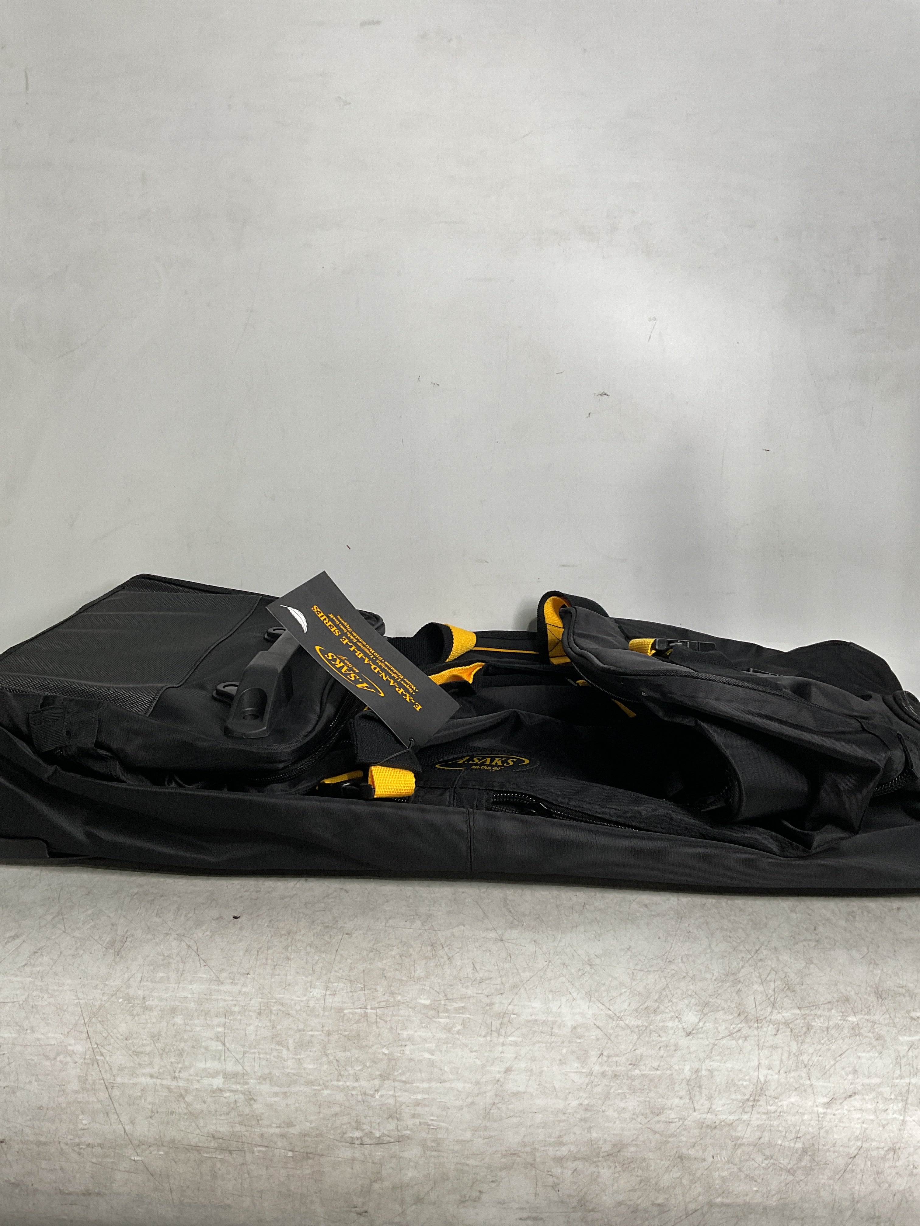 A.SAKS Luggage Lightweight Rolling Trolley Duffel with Wheels ( Black , One Size ) Black One Size U9