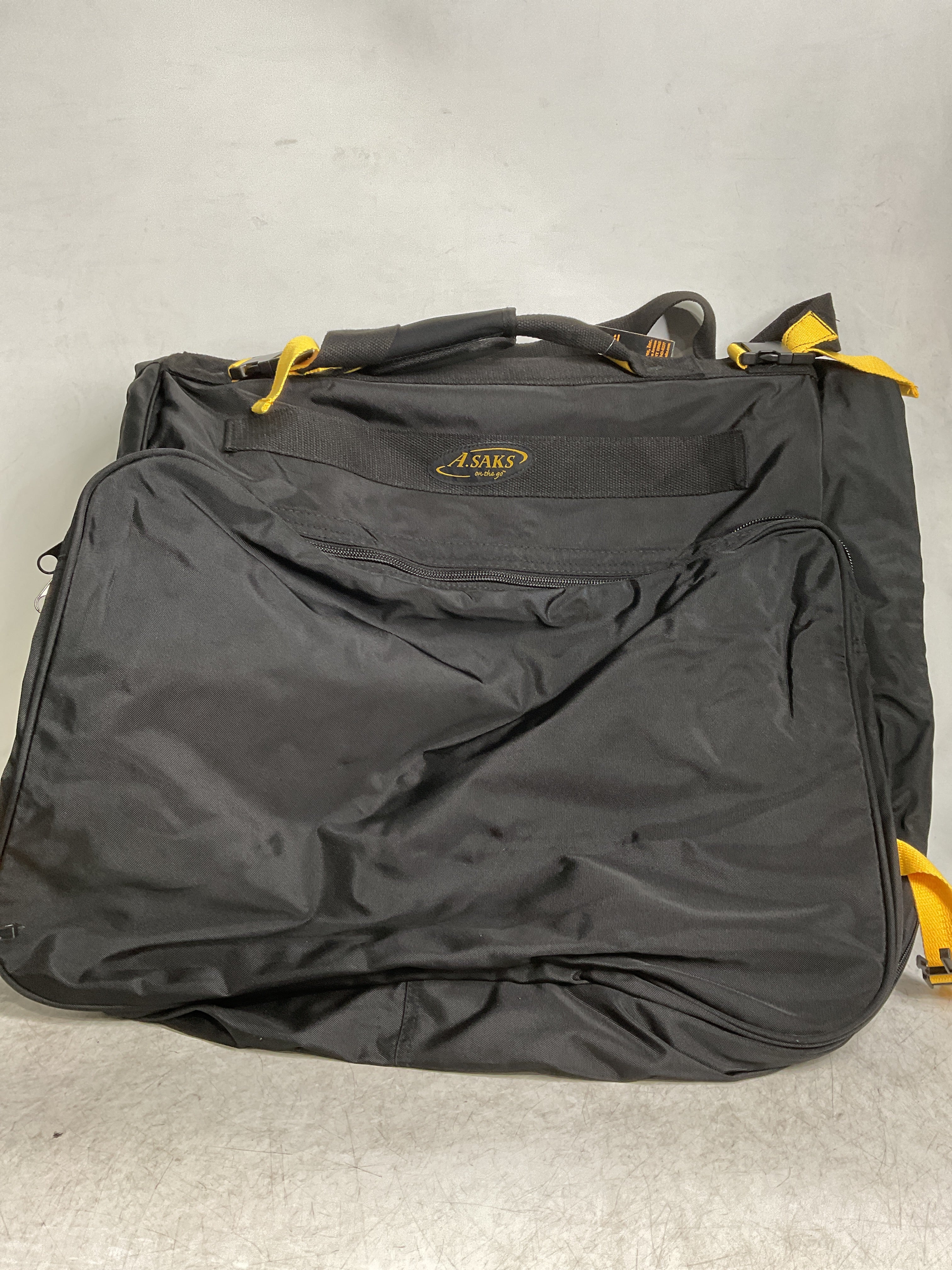 A.Saks EXPANDABLE Garment Bag ( Black , One Size ) Black One Size U11